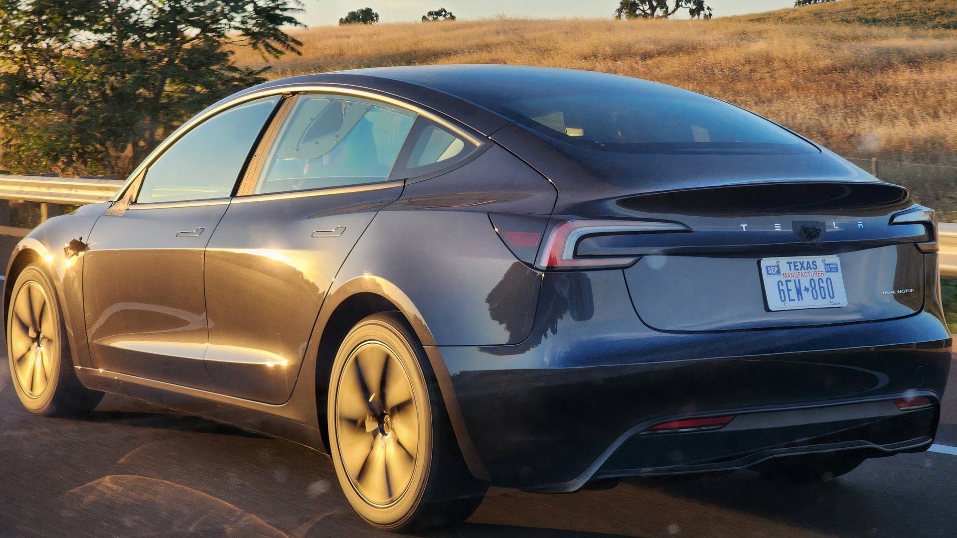 Tesla Model 3 Using Cameras Instead Of Side Mirrors Is A Bit Of A Mystery