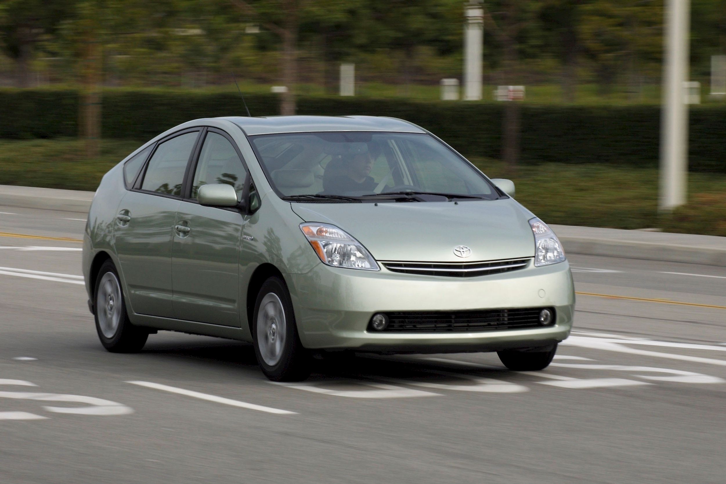 Toyota Prius 2nd Gen Front View Driving