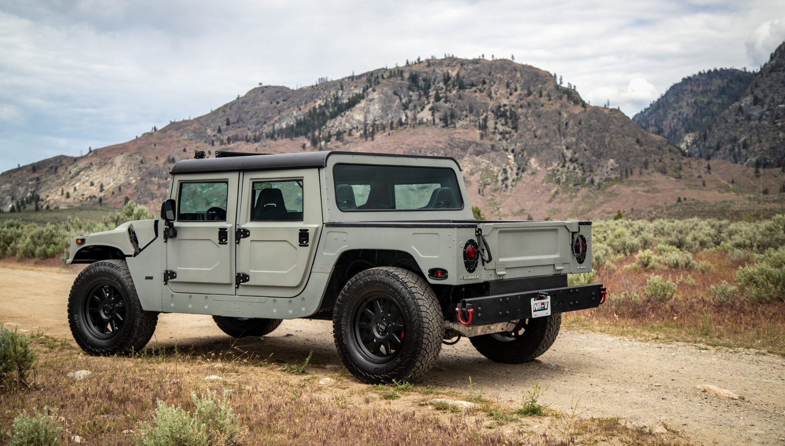 $140k Electric Hummer Restomod Can Hit 60 MPH Quicker Than A Chevy Corvette