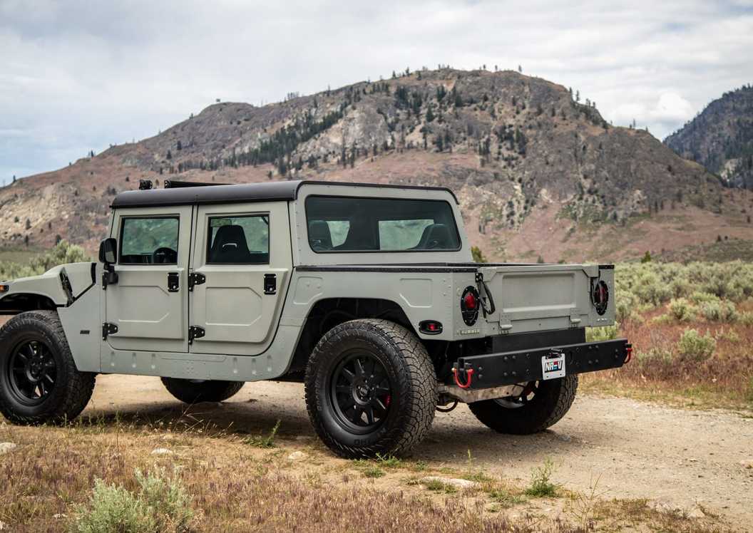 Hummer Rst $140k Electric Hummer Restomod Can Hit 60 MPH Quicker Than A Chevy Corvette