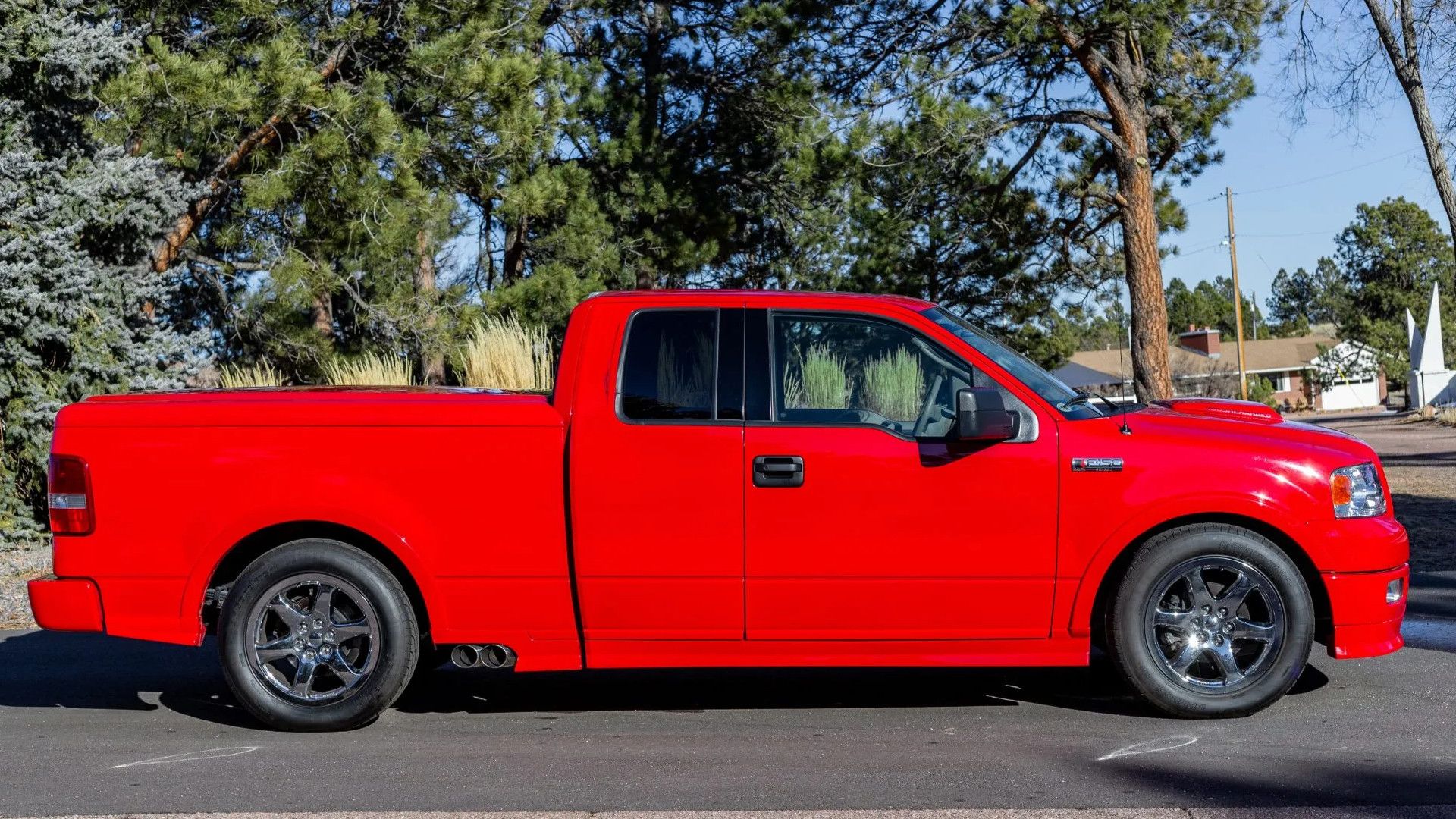 2004 Ford F-150 side