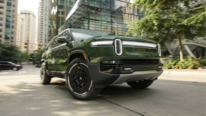 Rivial R1 5 Main Differences Between The Facelifted Rivian R1 Range And The Old One