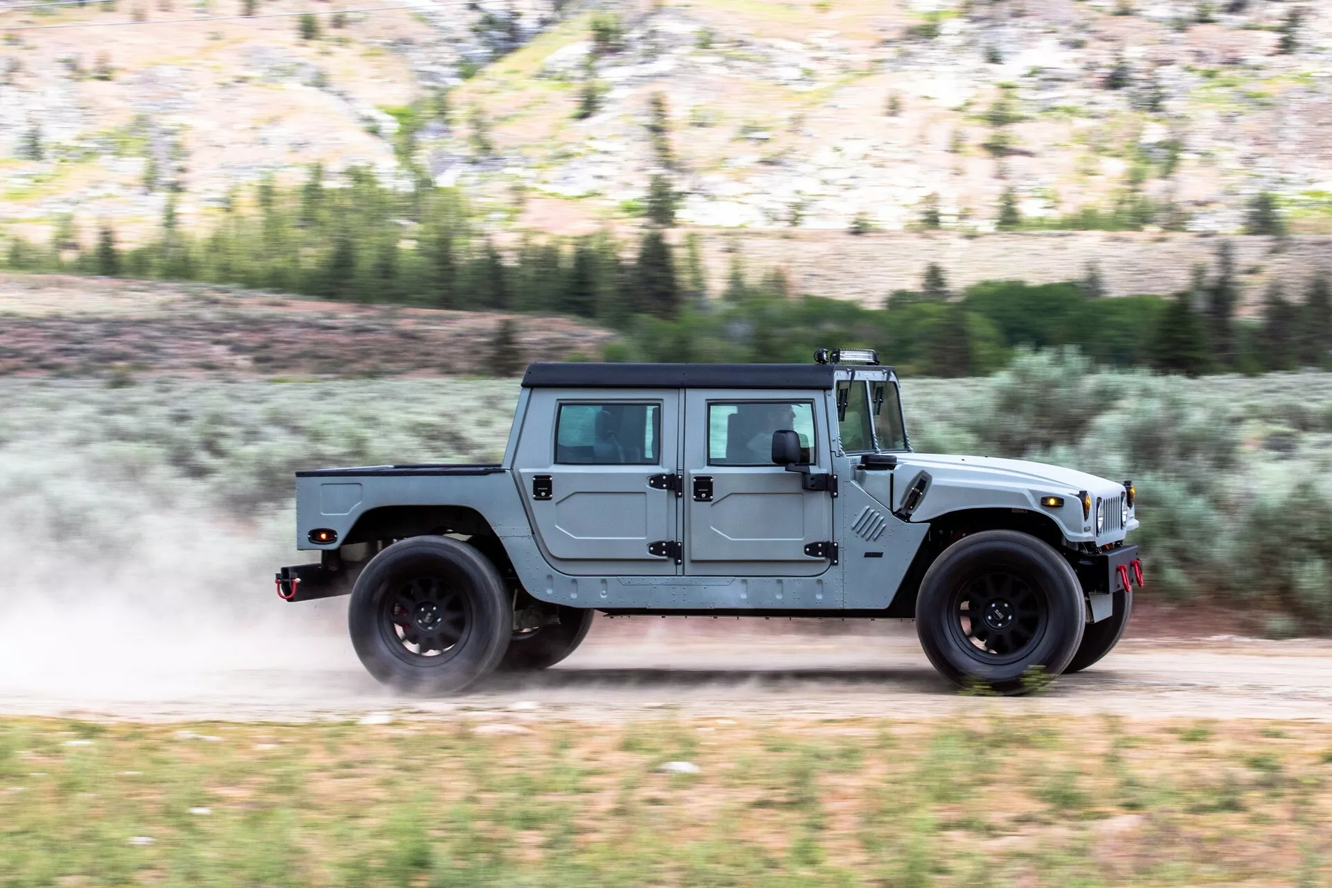 Hummer Rst $140k Electric Hummer Restomod Can Hit 60 MPH Quicker Than A Chevy Corvette