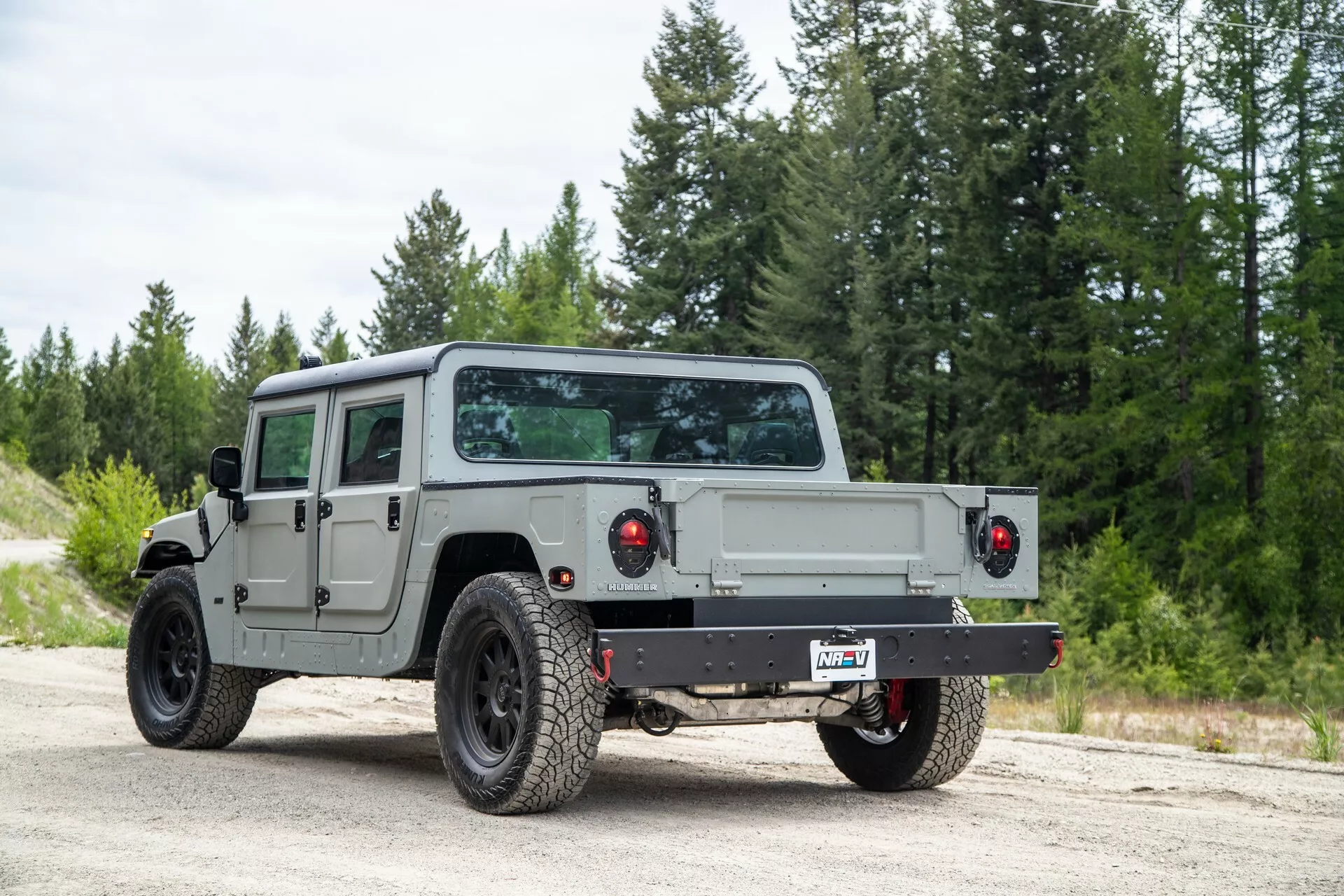 Hummer Rst $140k Electric Hummer Restomod Can Hit 60 MPH Quicker Than A Chevy Corvette