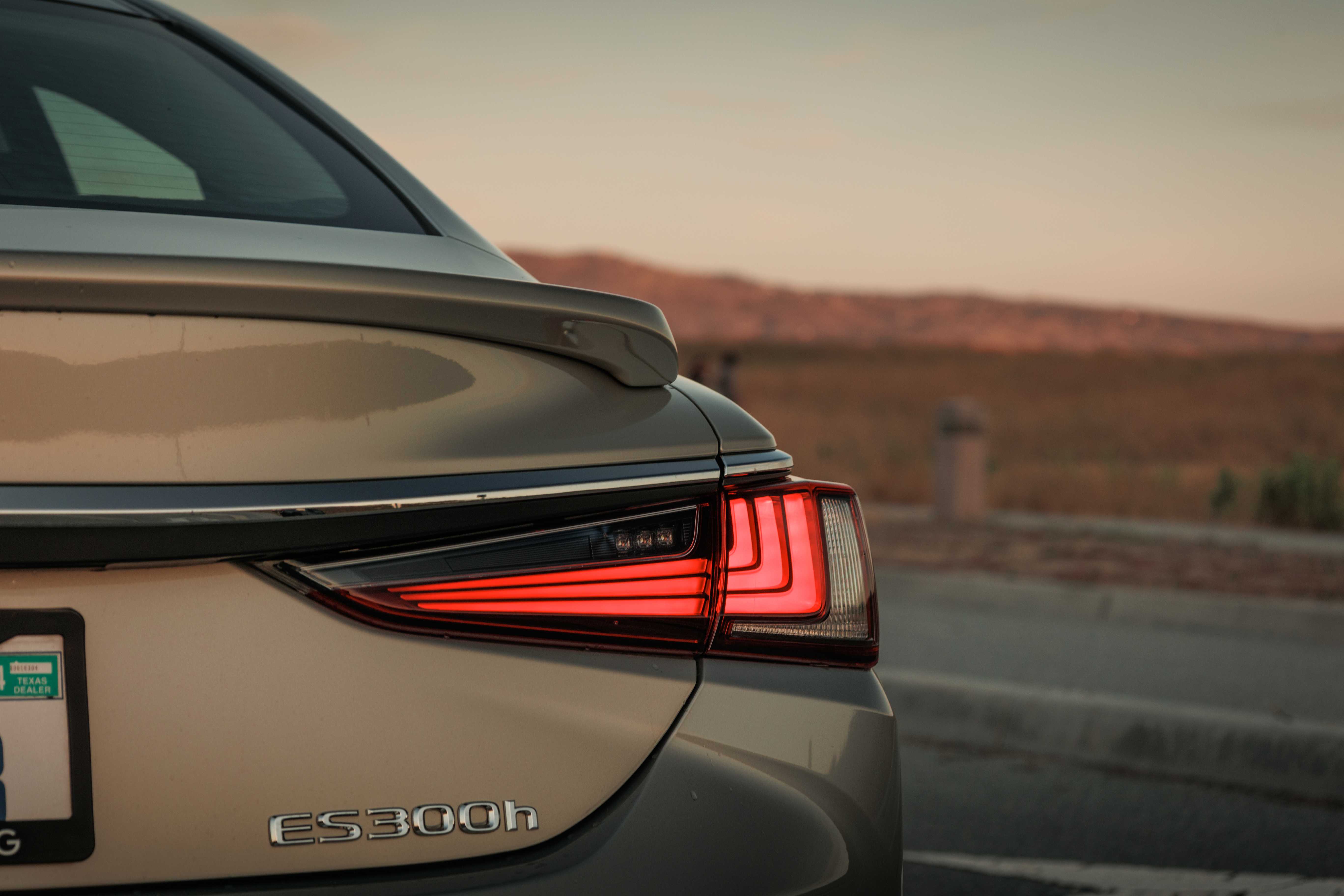 Color Keypad Rear Spoiler Driven: 2024 Lexus ES Hybrid Ultra Luxury Is Luxury Without The 'Ultra'