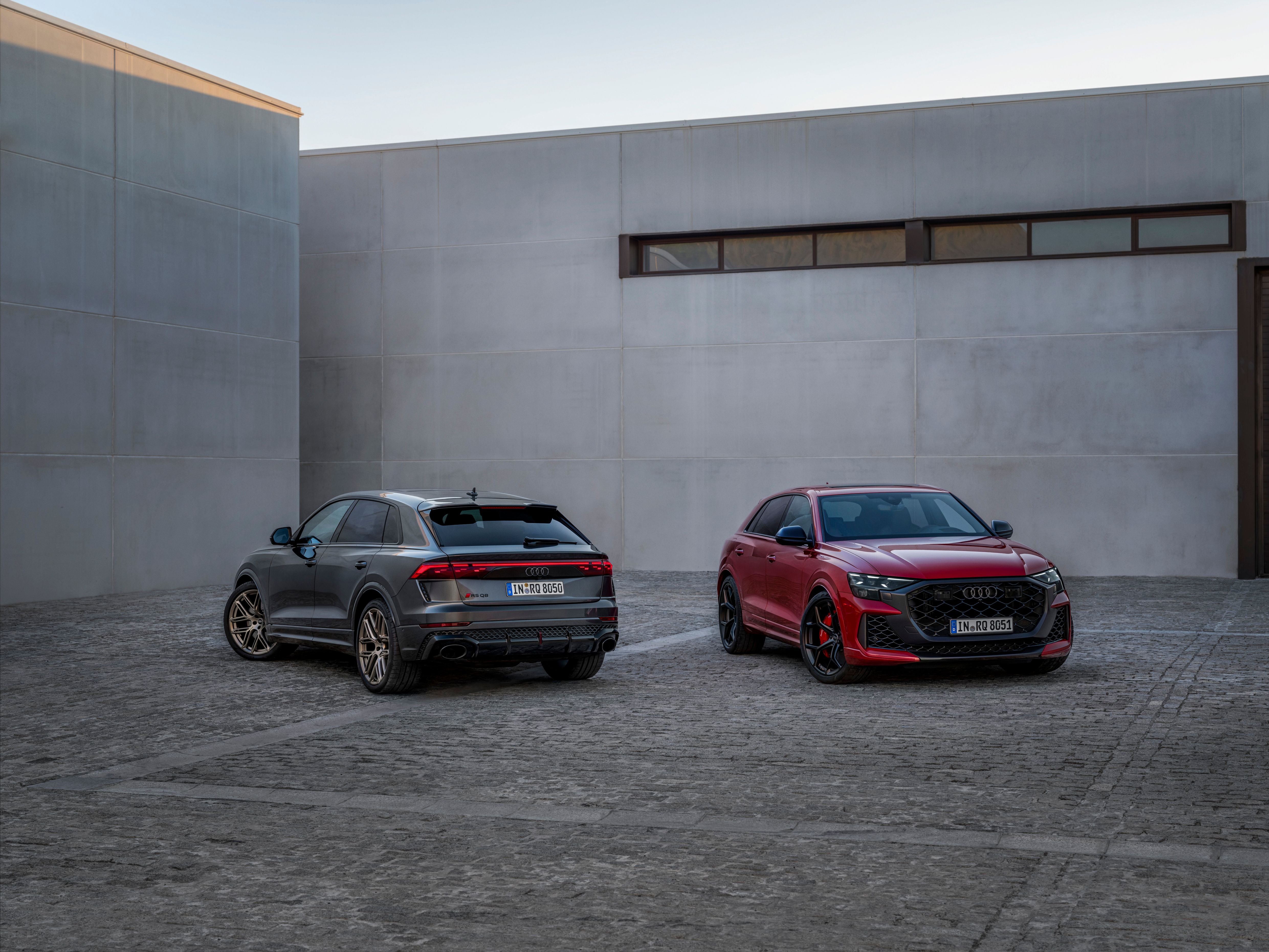 2025 Audi RS Q8 Performance Debuts With More Power Than R8 Supercar