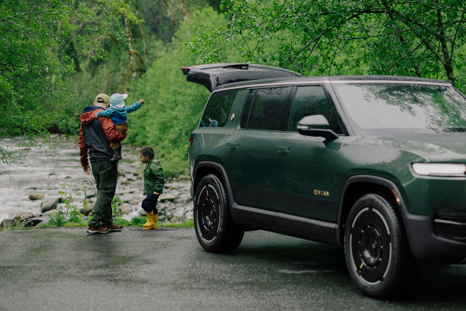 New Rivian R1T And R1S Arrive With Performance To Match A Lamborghini