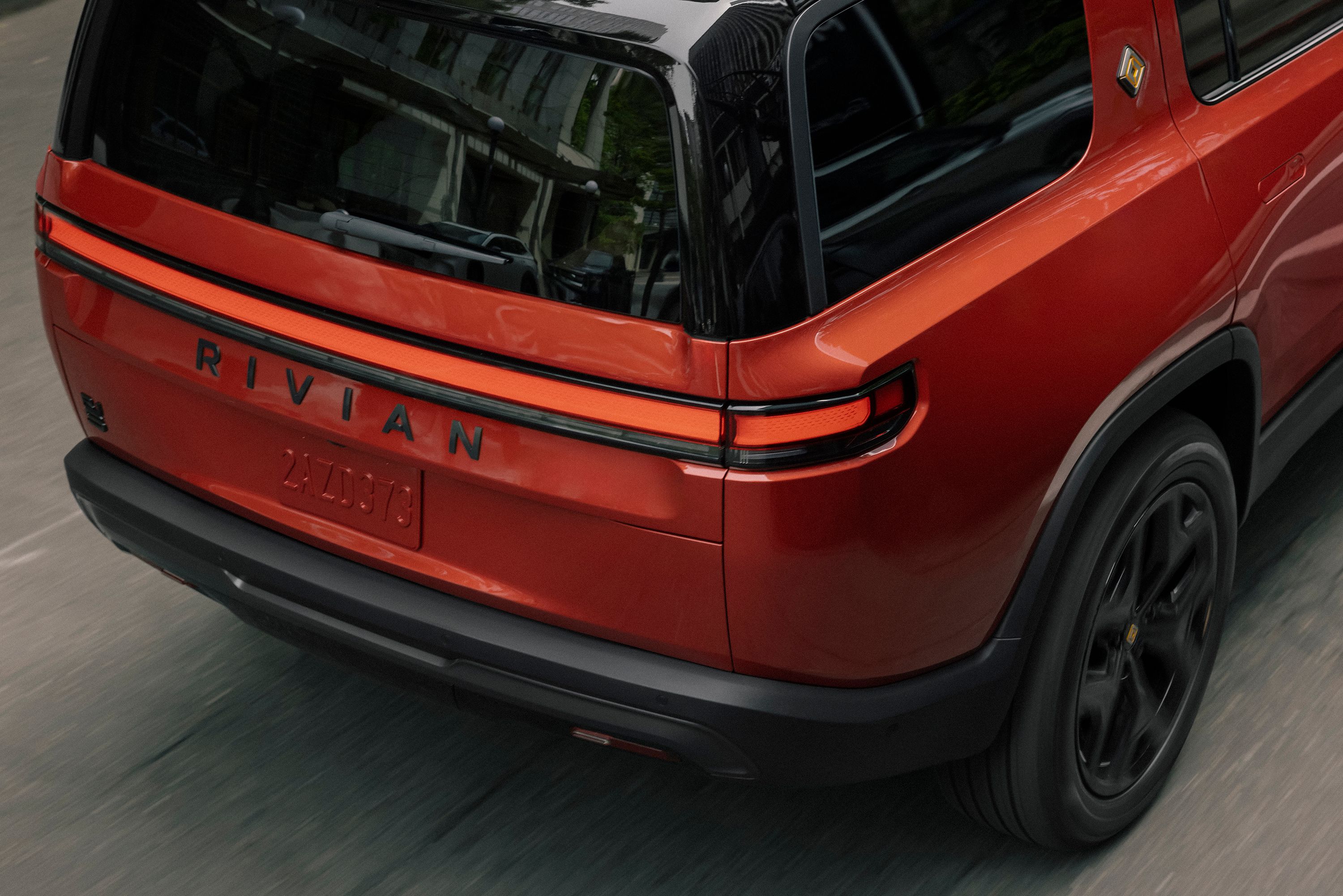 New Rivian R1T And R1S Arrive With Performance To Match A Lamborghini