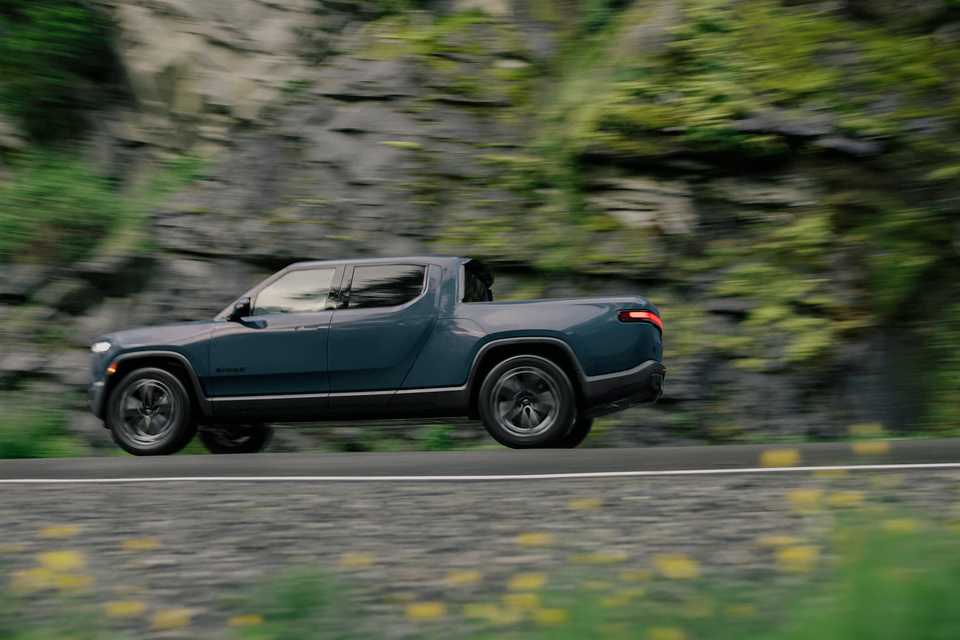 5 Main Differences Between The Facelifted Rivian R1 Range And The Old One