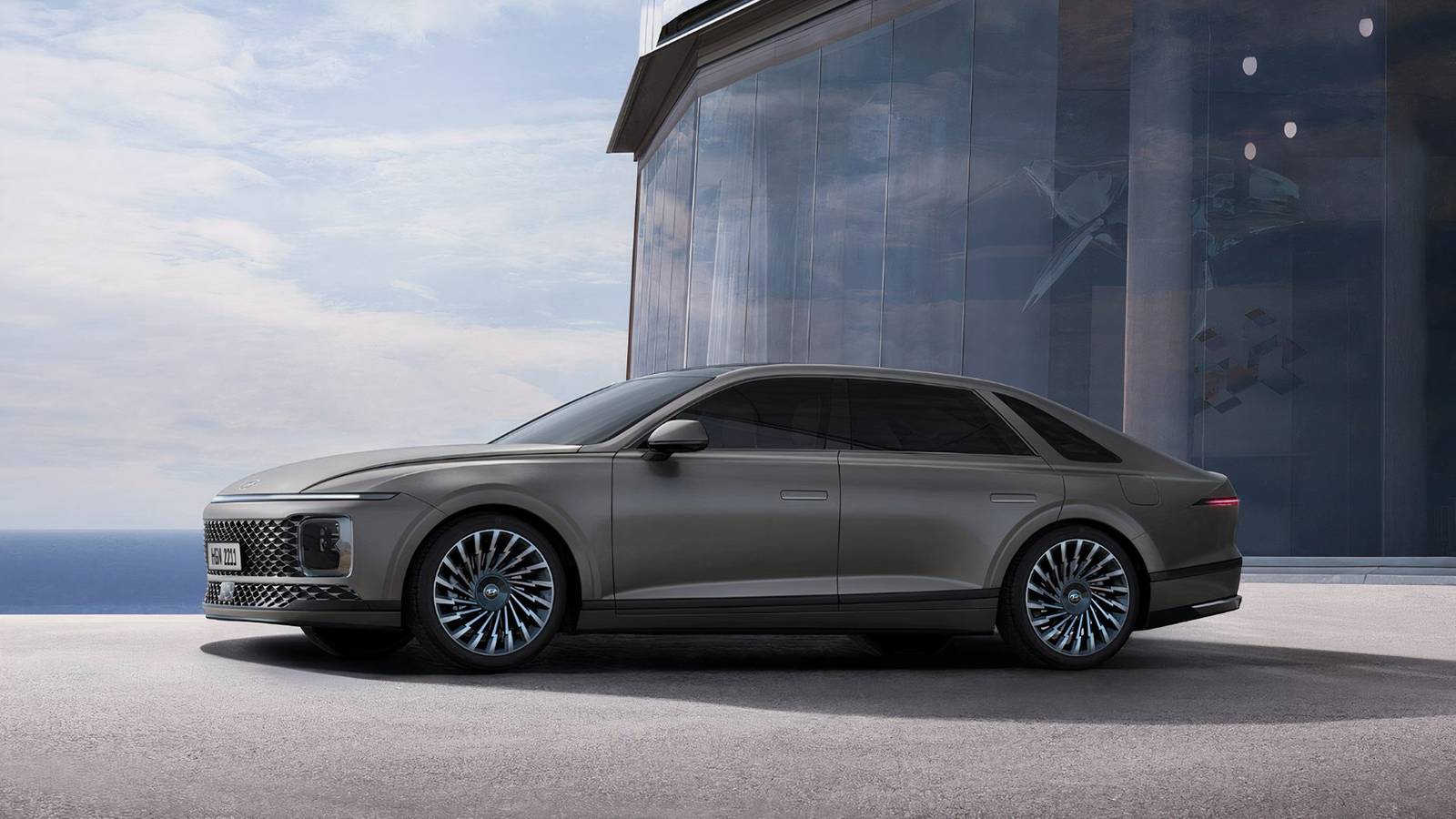 The Luxurious Hyundai We Can't Have Gets Updates For 2025