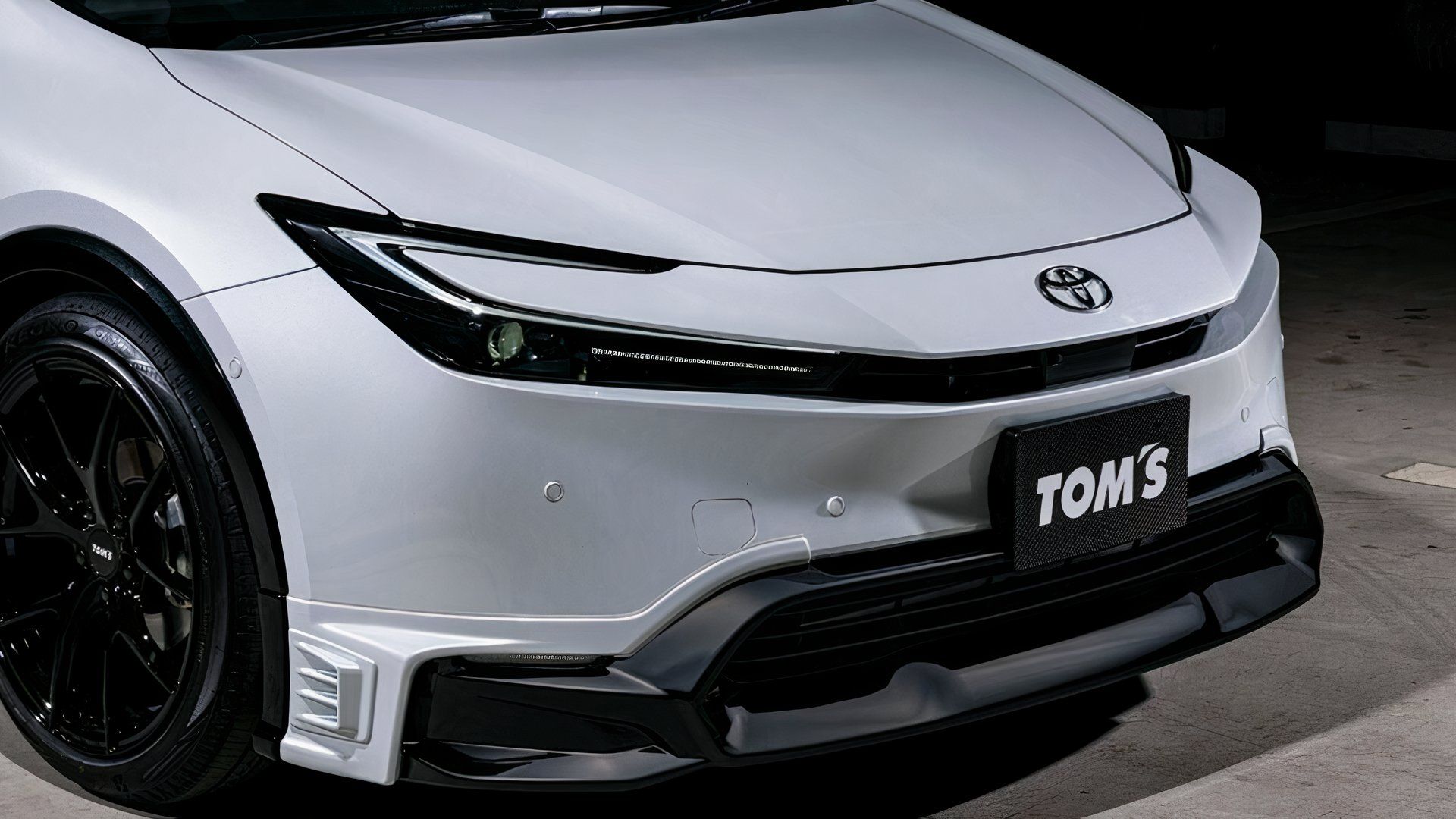 Tom's Gives The Toyota Prius New Menace