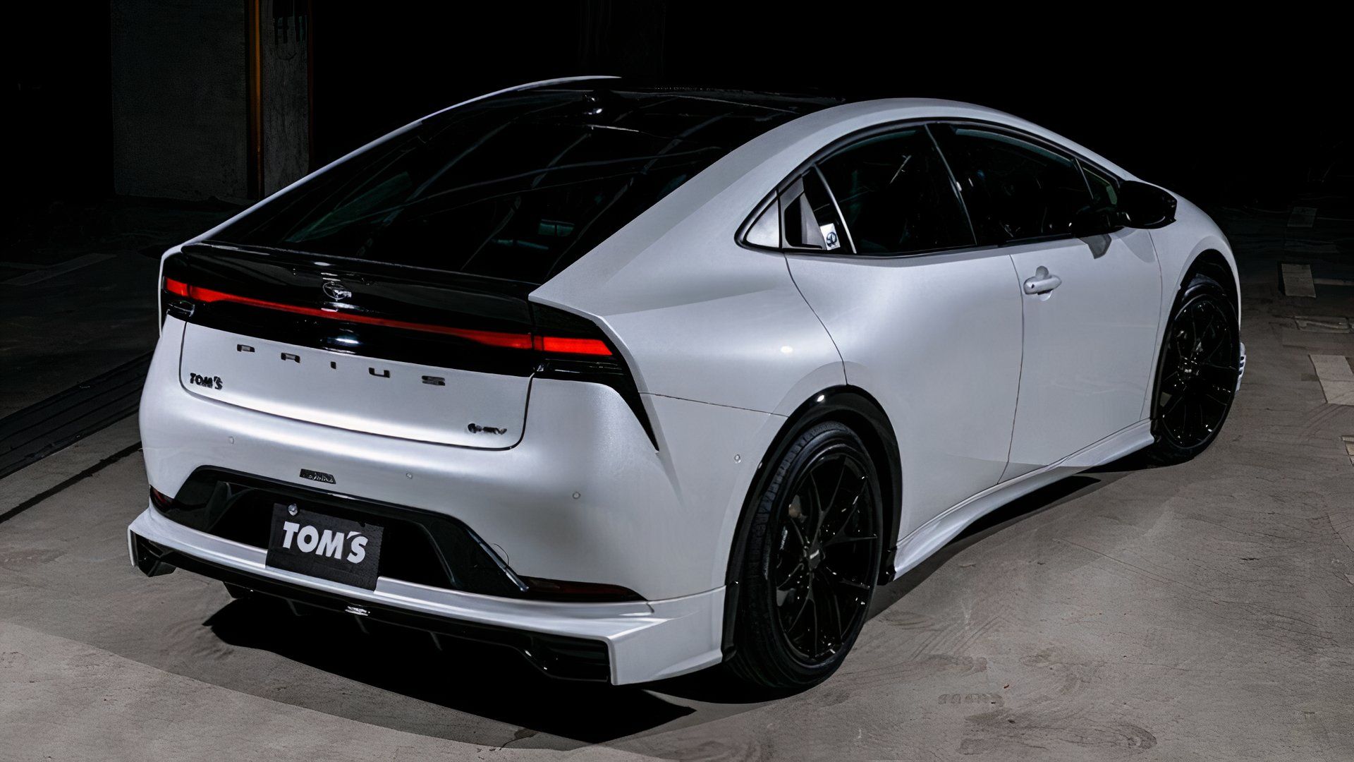 Tom's Gives The Toyota Prius New Menace