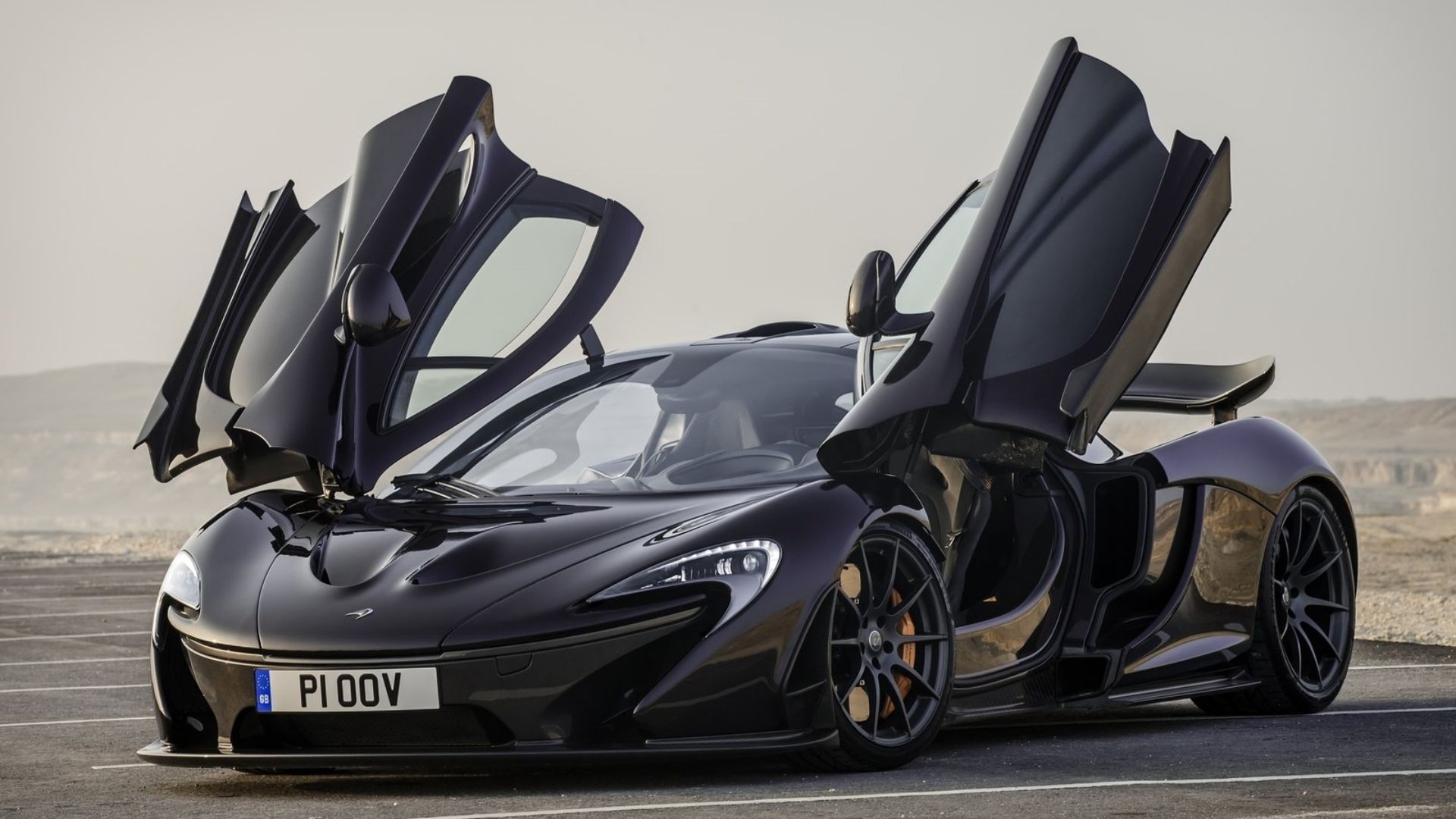 mclaren p1 front quarter black