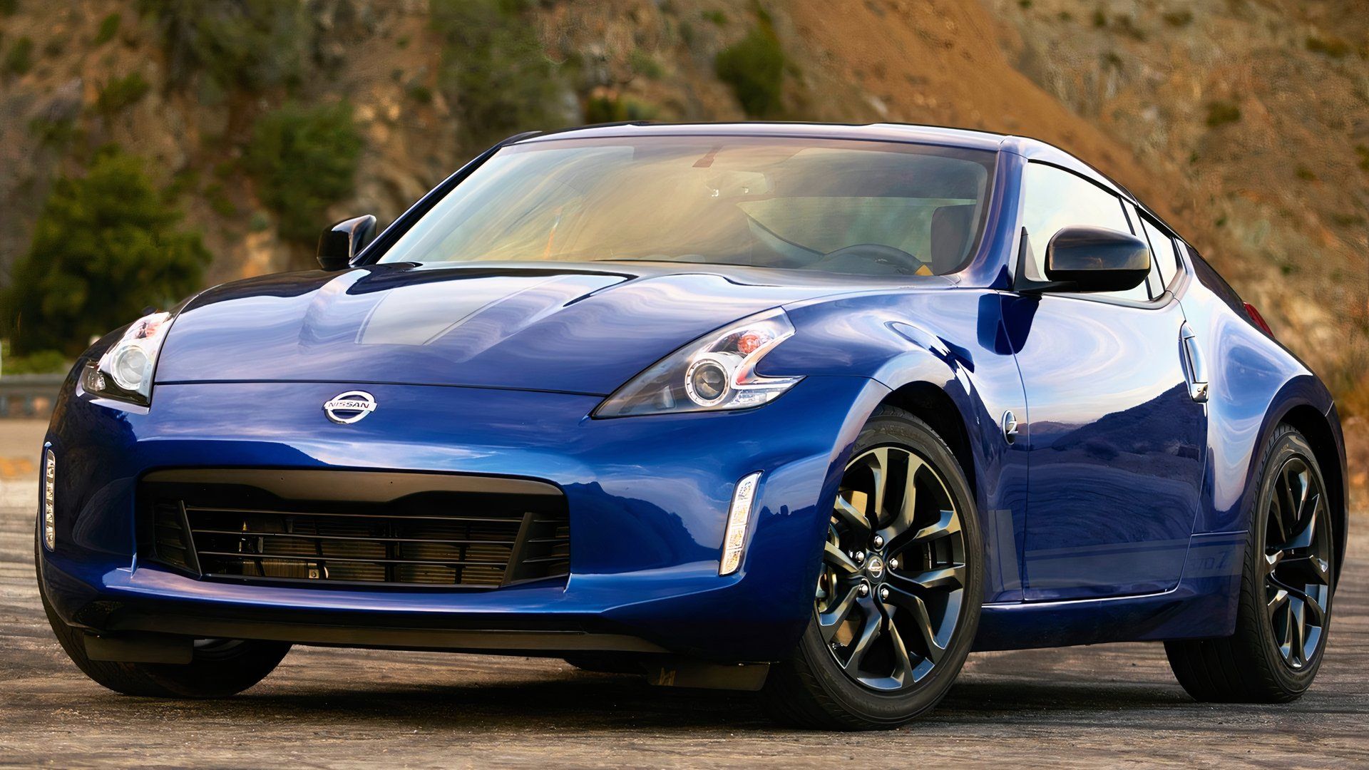 2019 Nissan 370Z front