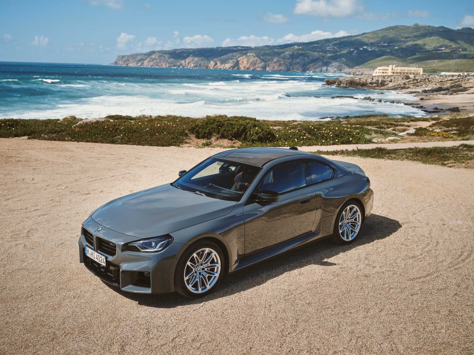 2025 BMW M2 vs 2025 Porsche 911