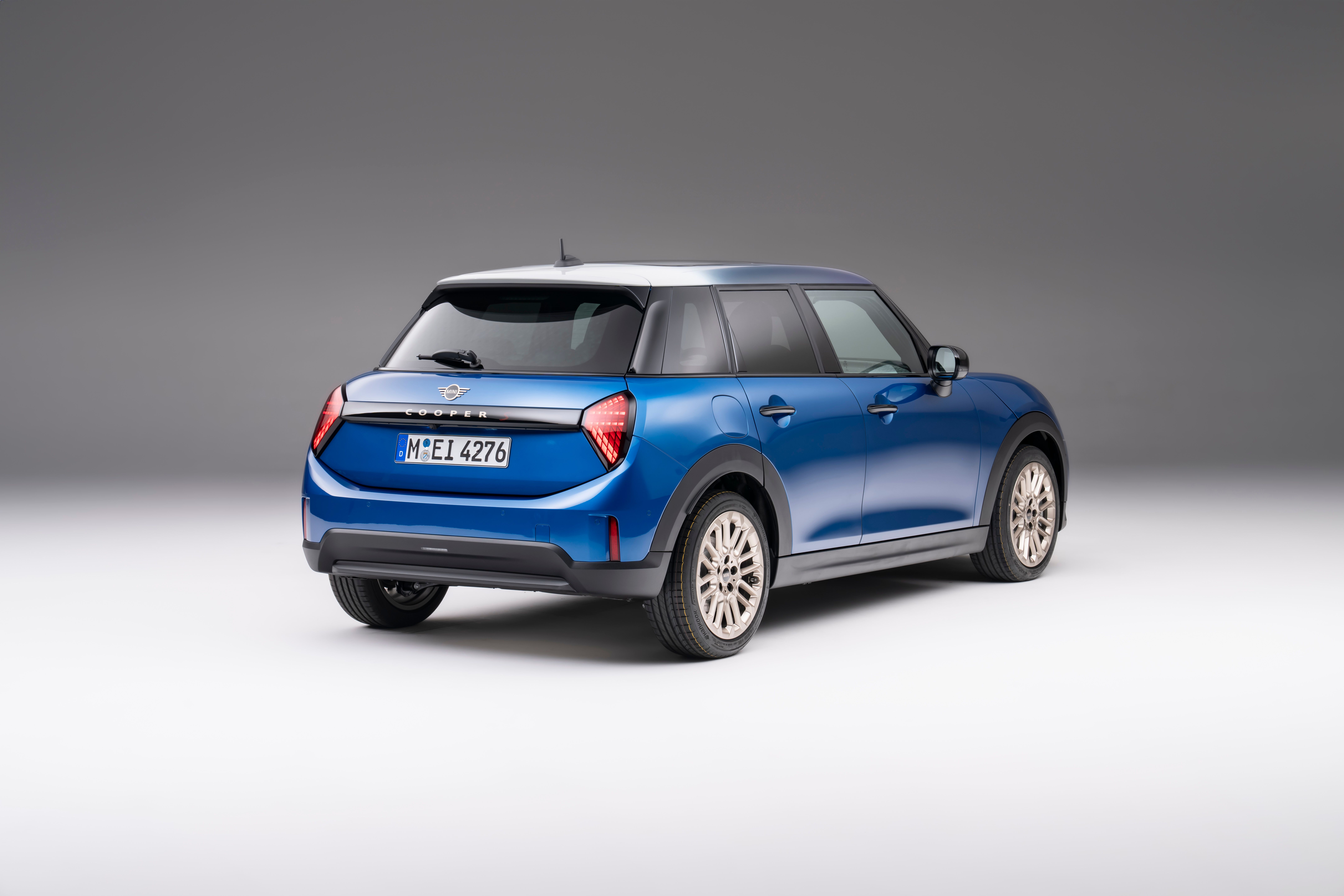 UPDATE: 2025 Mini Cooper 4 Door Arrives With More Space, Less Style
