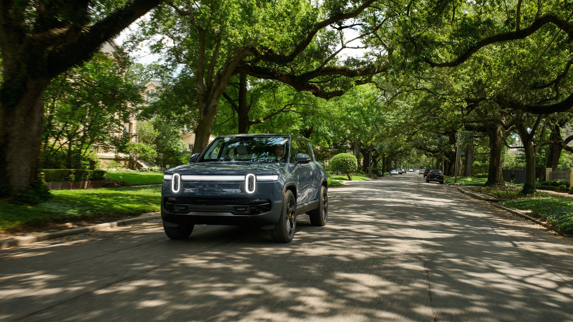 5 Main Differences Between The Facelifted Rivian R1 Range And The Old One
