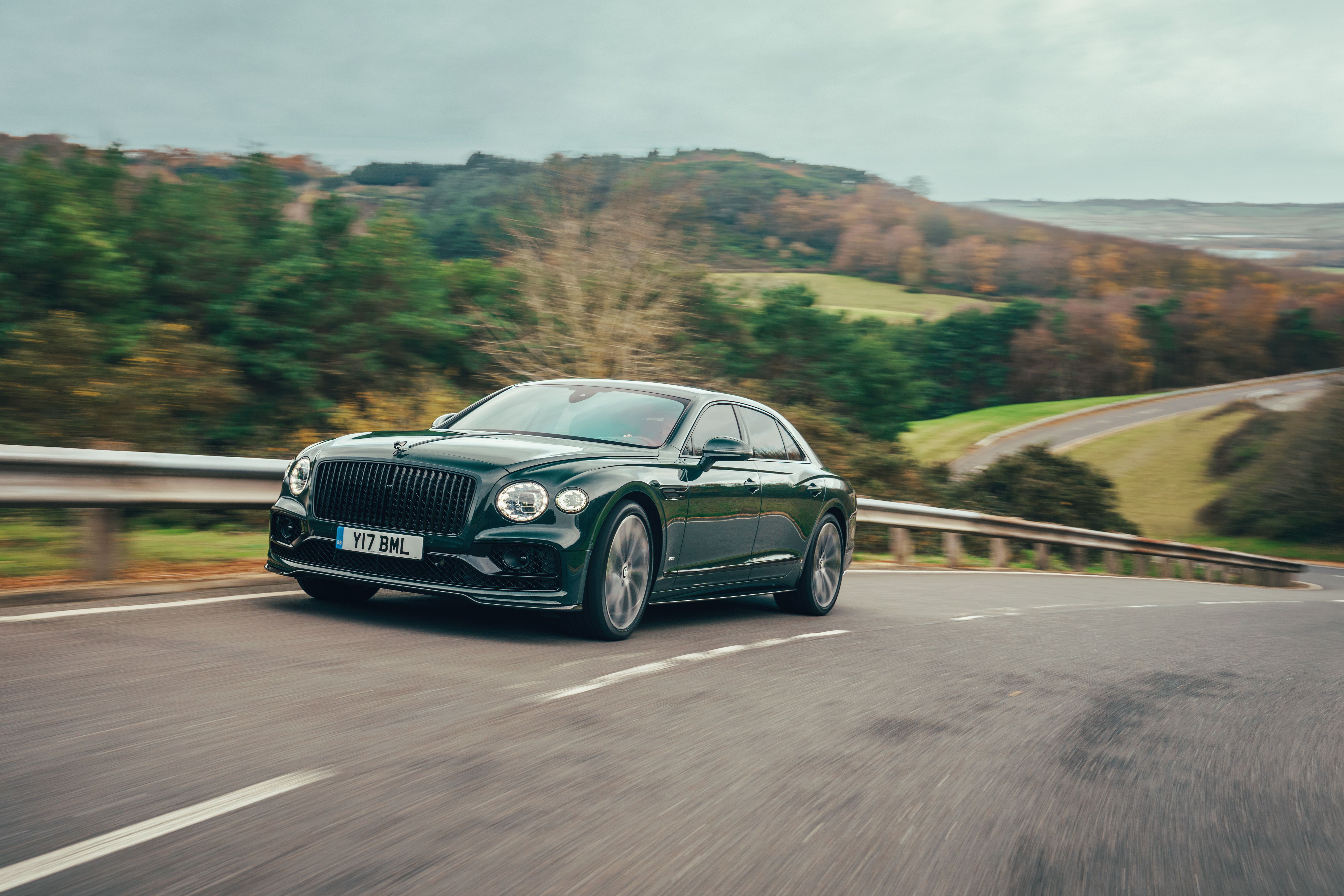 2024 Bentley Flying Spur V8, Dark Green