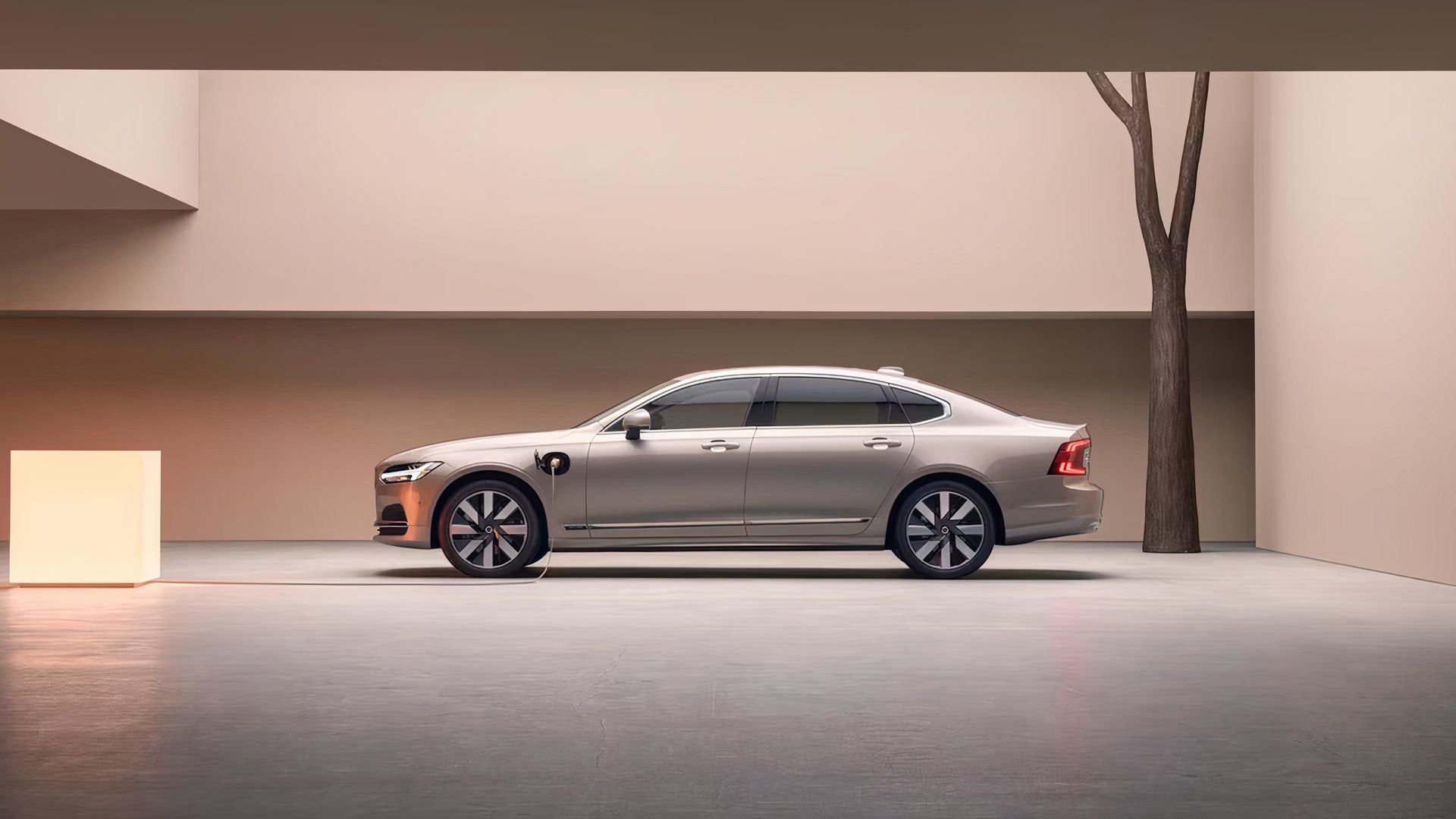 2024 Volvo S90 Recharge side