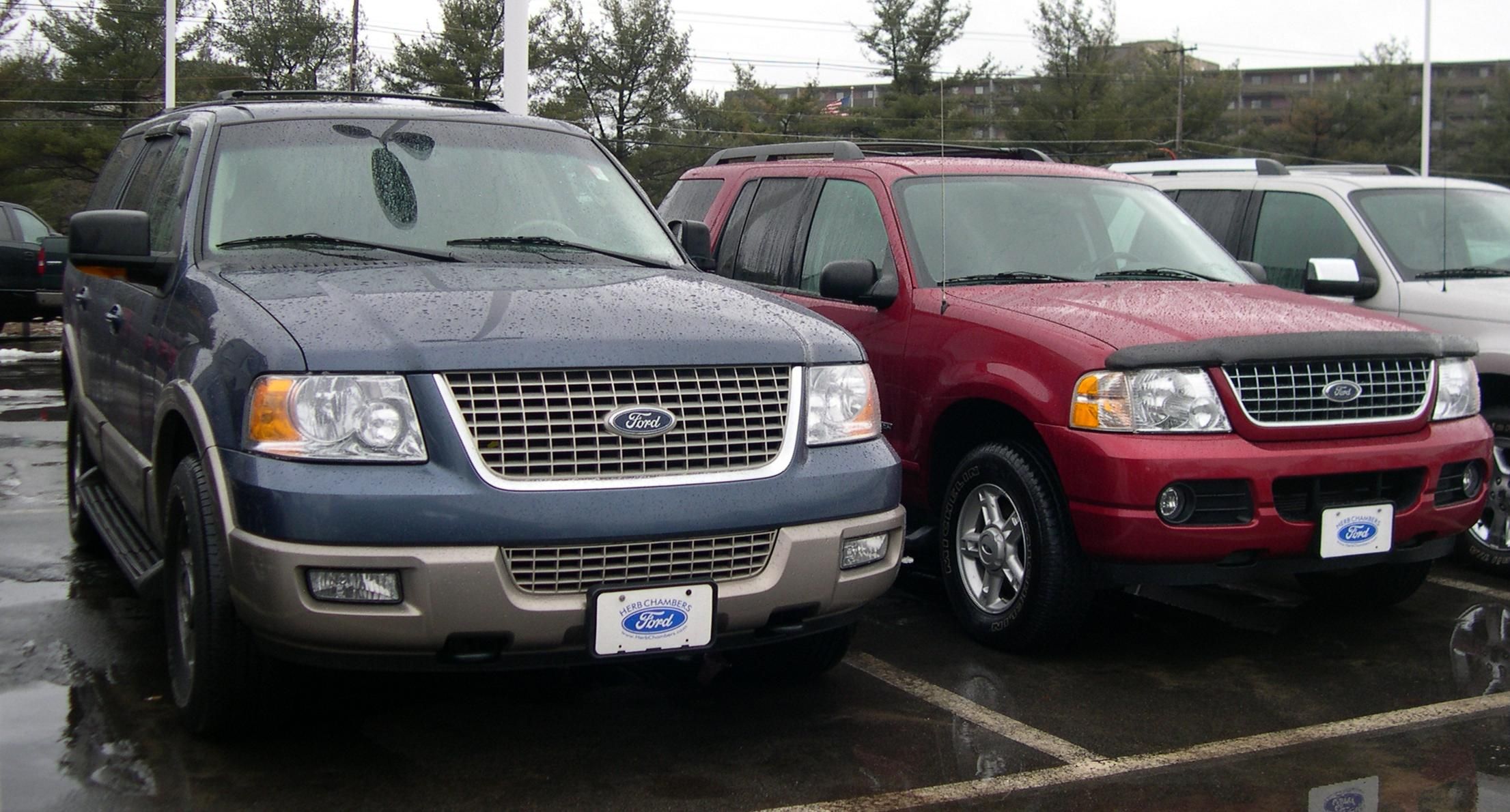 2005 Ford Expedition and Explorer