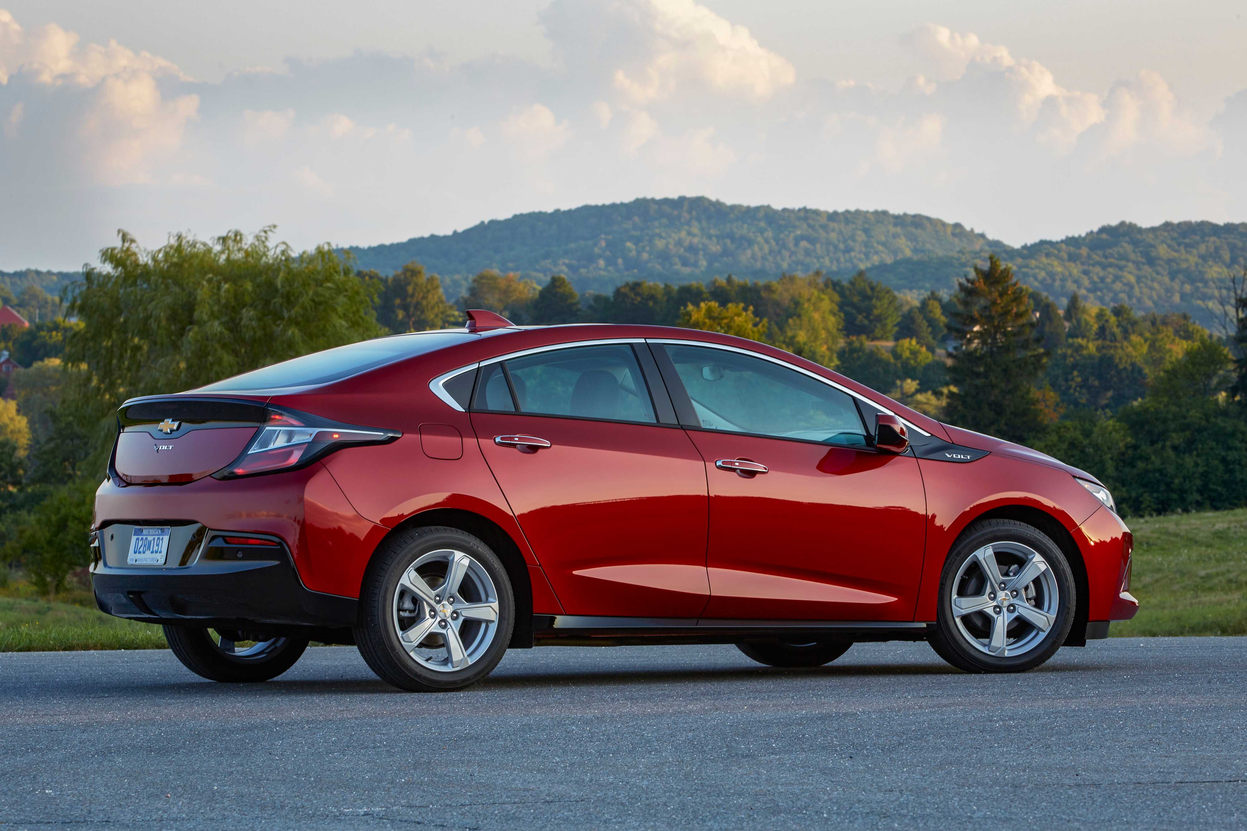 Chevy Volt Rear Window These Are the Best Used PHEVs That Qualify For A $4,000 Tax Credit