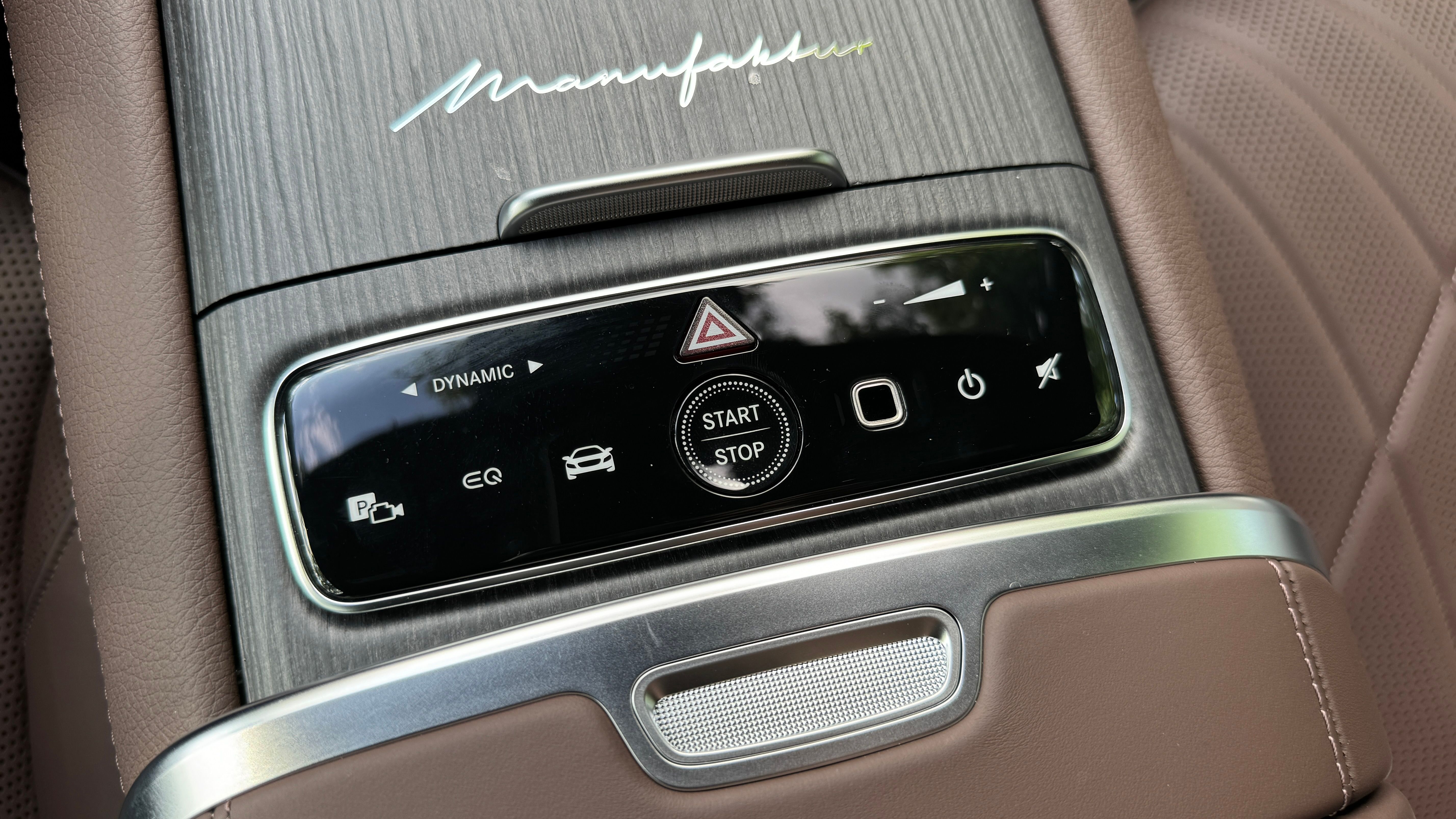 2024 Mercedes-Benz EQS sedan start button