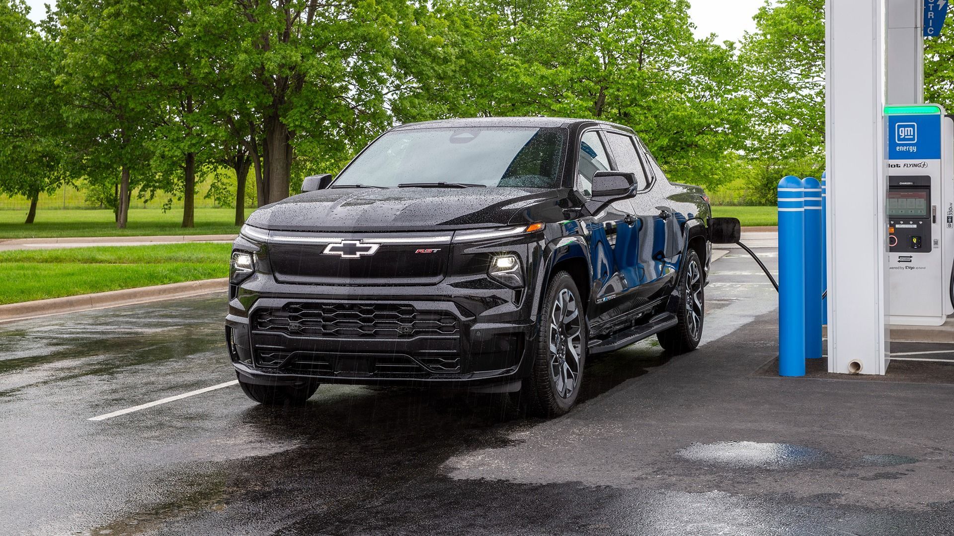 2024 Chevrolet Silverado EV Lease Deals Are EyeWateringly Expensive