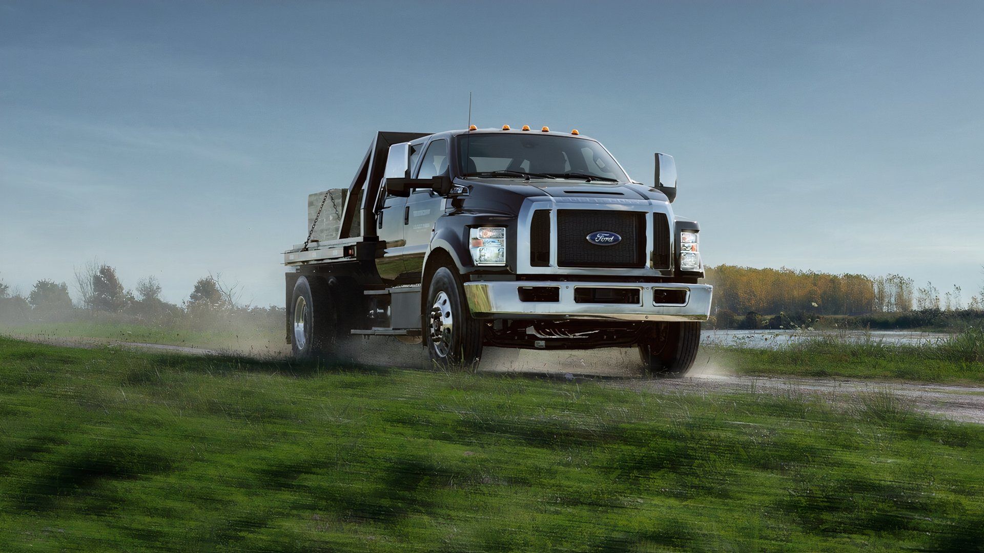 2025 Ford F-650 front