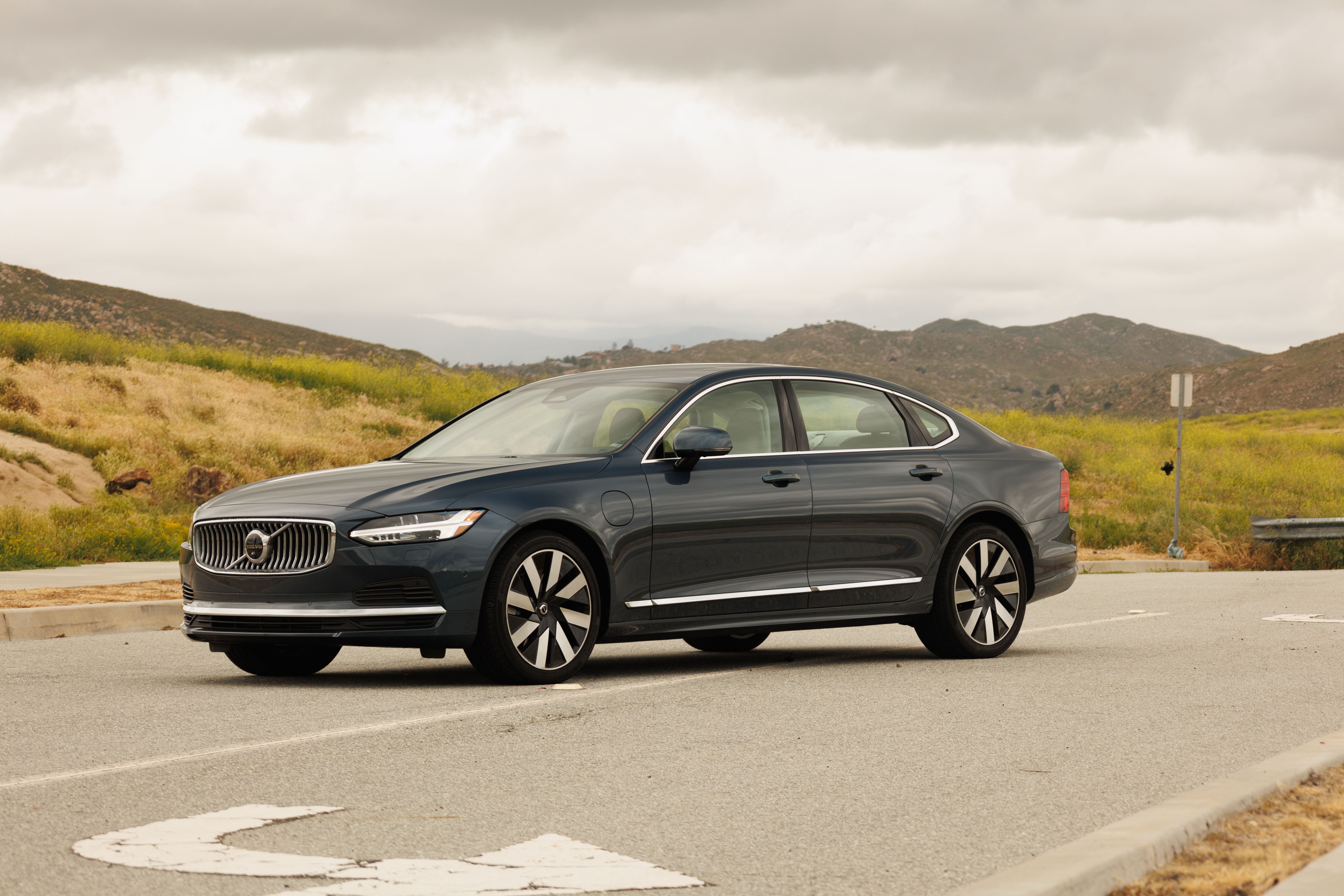 2024 Volvo S90 T8 Recharge