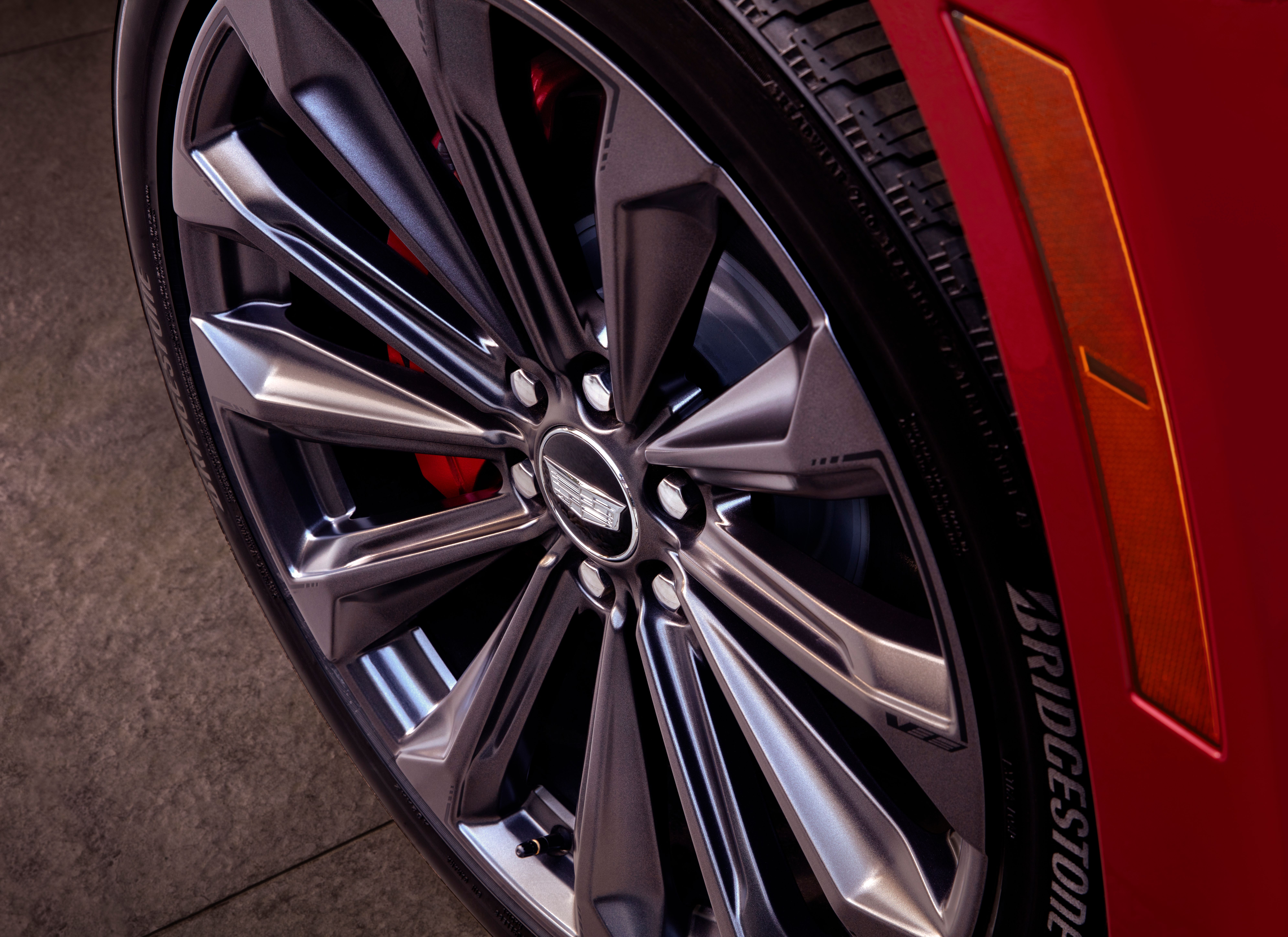 2025 Cadillac Escalade-V Exterior Photos