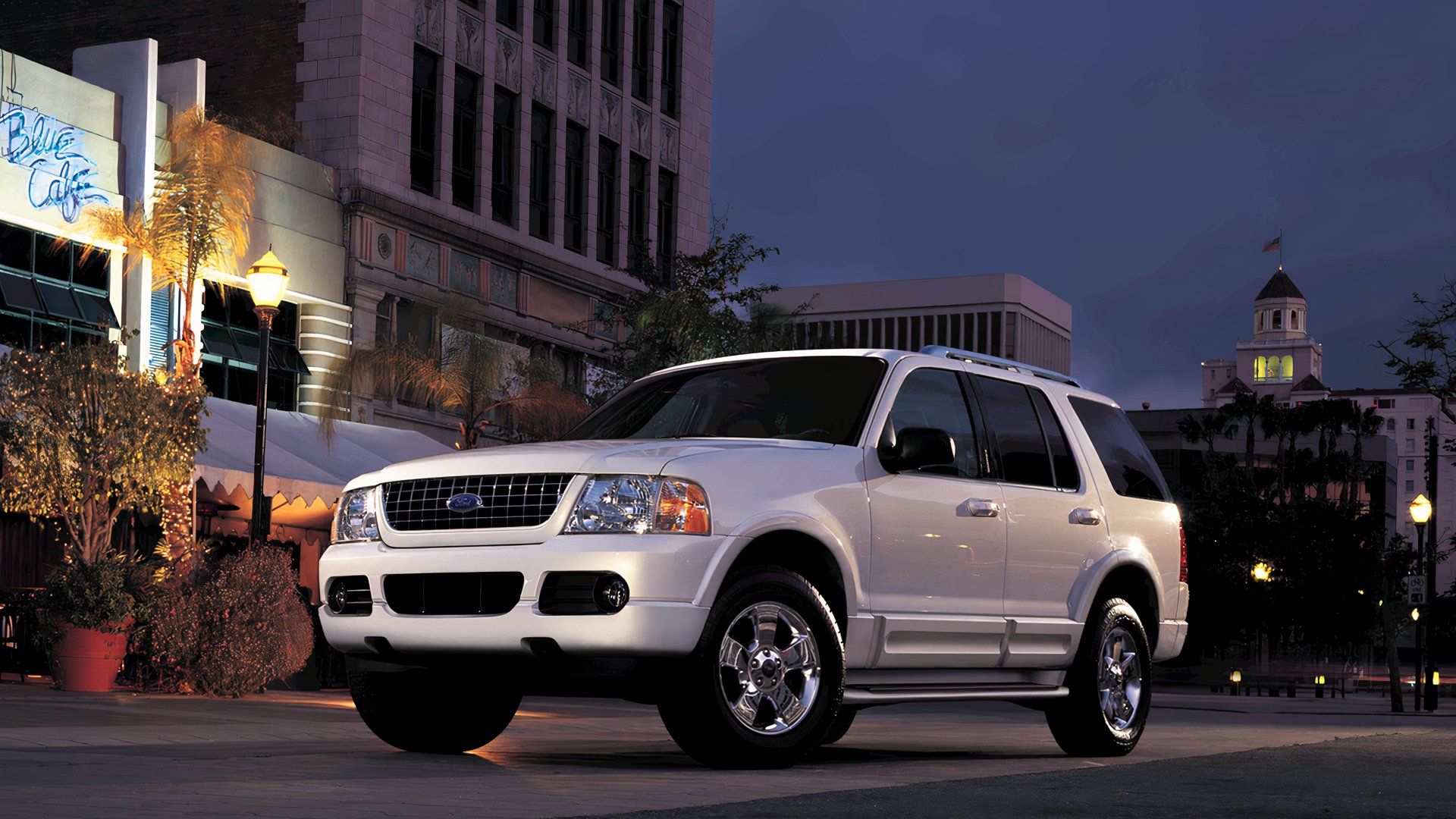 2003 Ford Explorer front