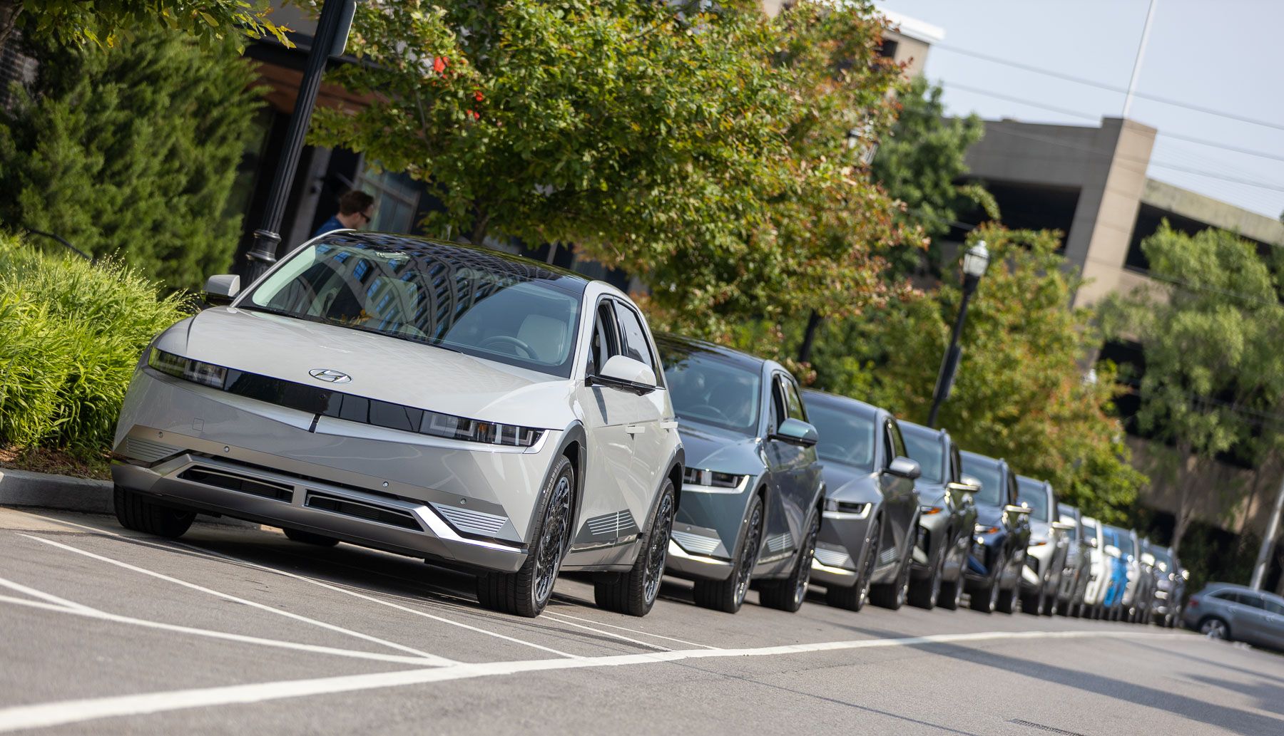 10 High-Tech Cars Equipped With Solar Panels