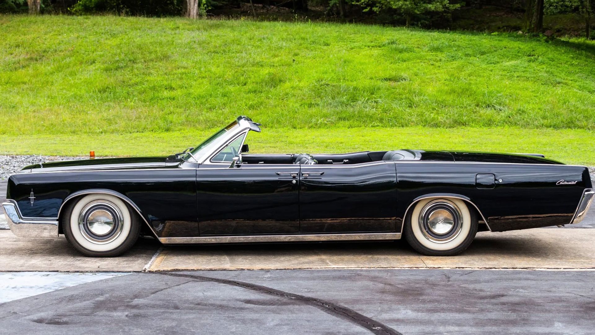 Lincoln Continental convertible side