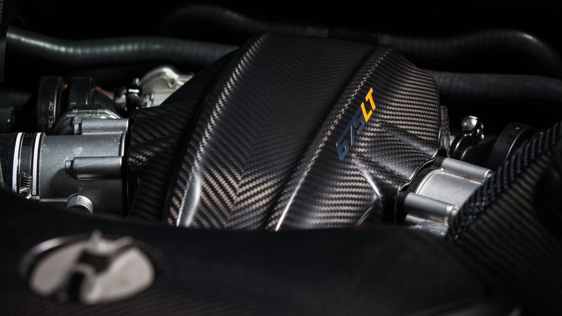 mclaren 675lt engine