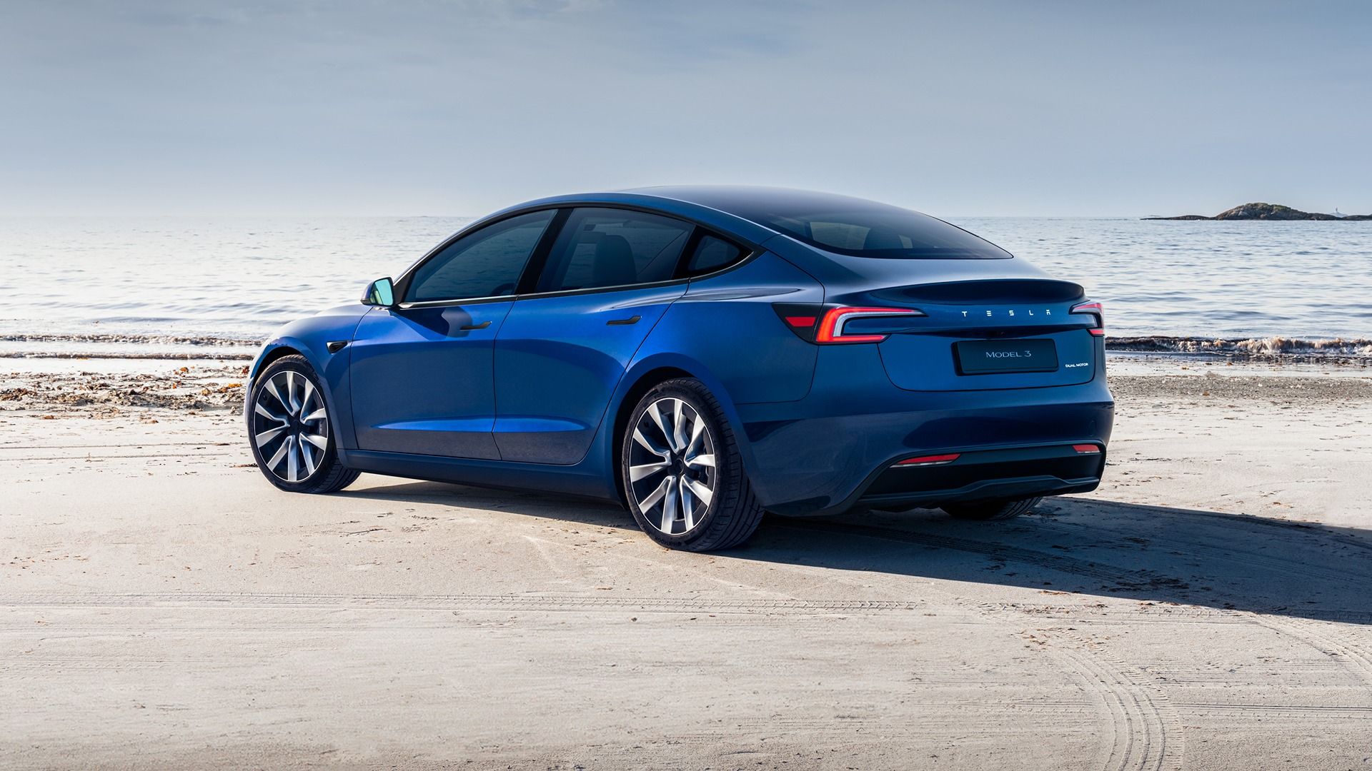 2024 Tesla Model 3 Photo Gallery: Interior and Exterior