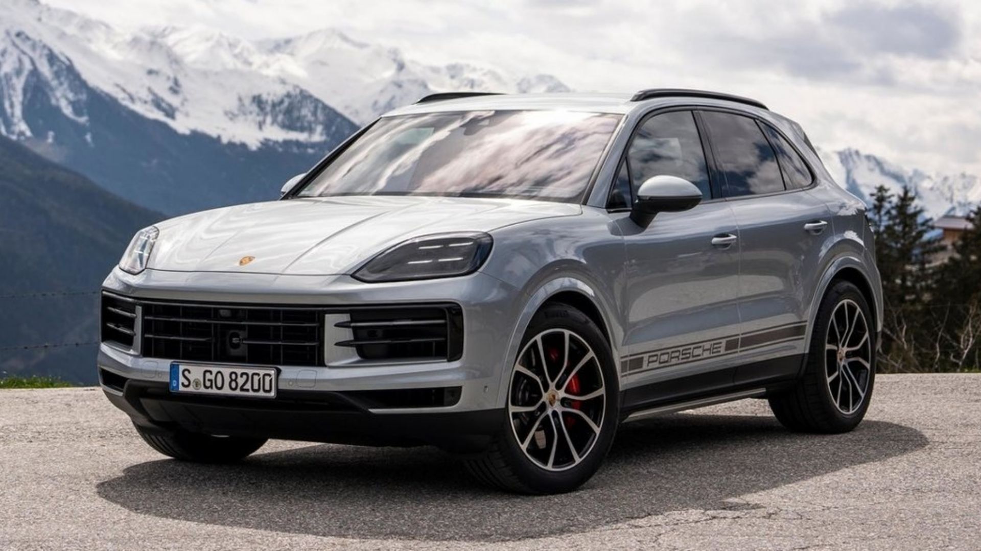 porsche cayenne s front quarter silver