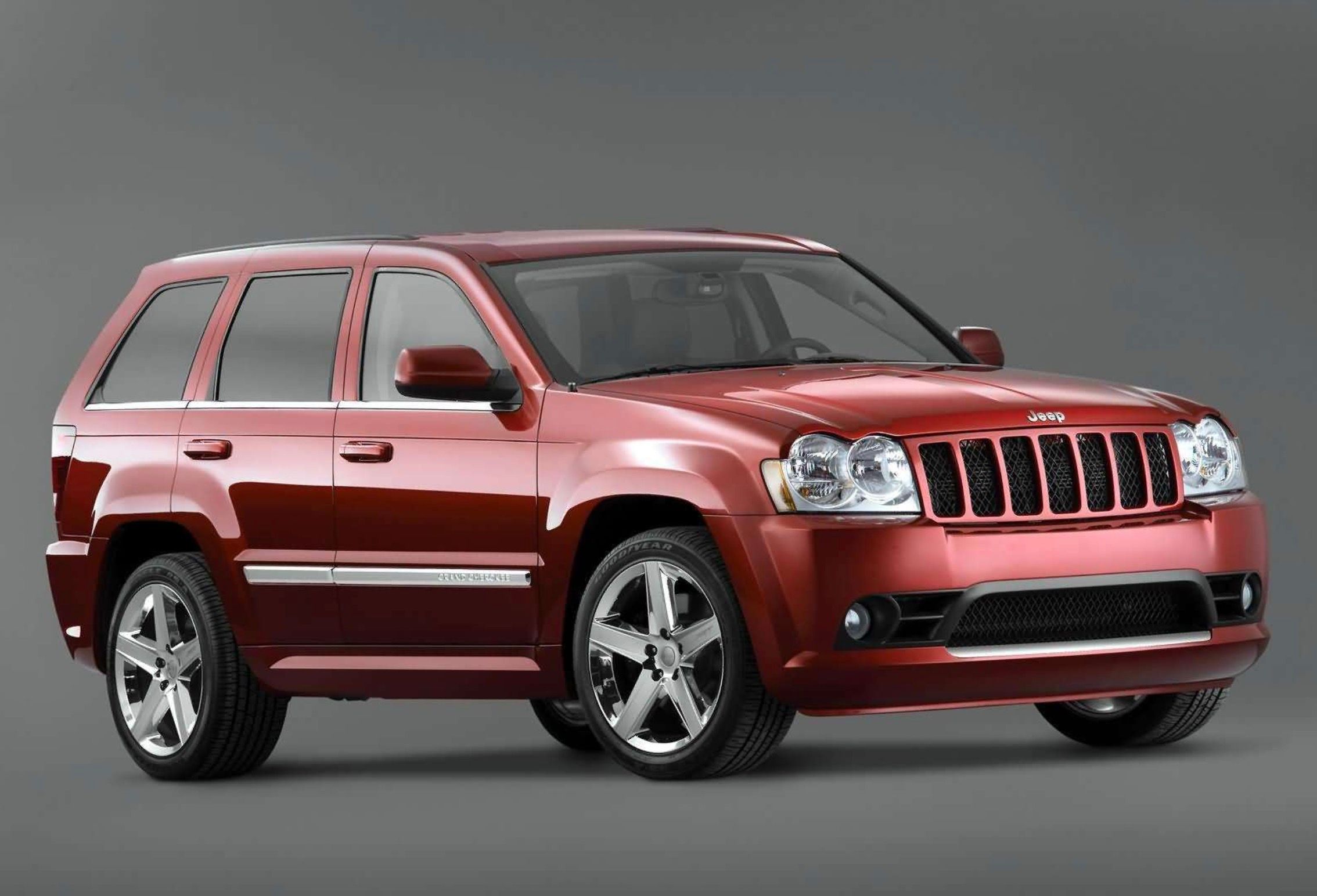 Jeep Grand Chreokee SRT8 front 3/4