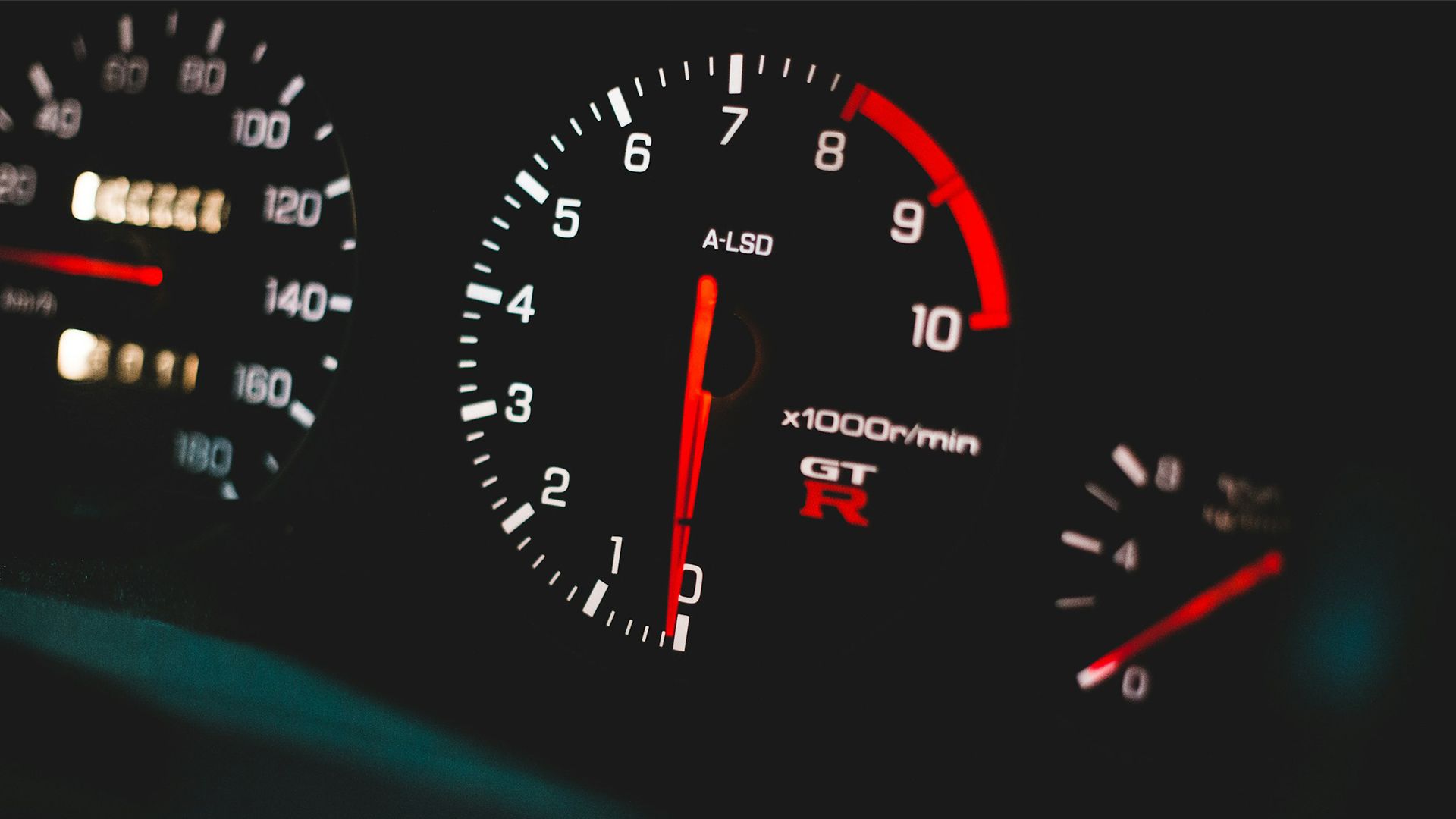 TACHOMETER GT-R