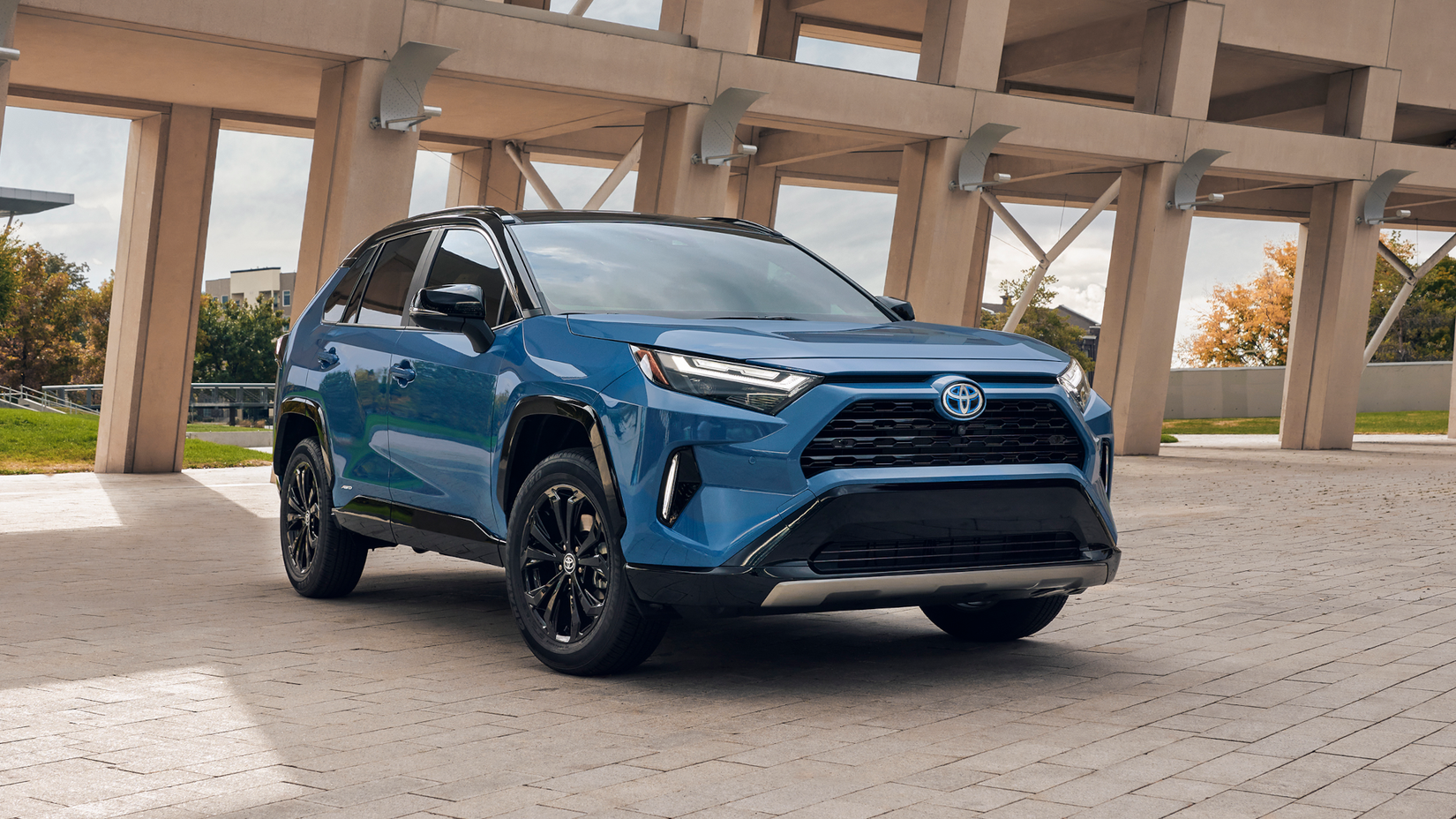 The 2022 RAV4 Prime Is A Near Brand-New PHEV Bargain