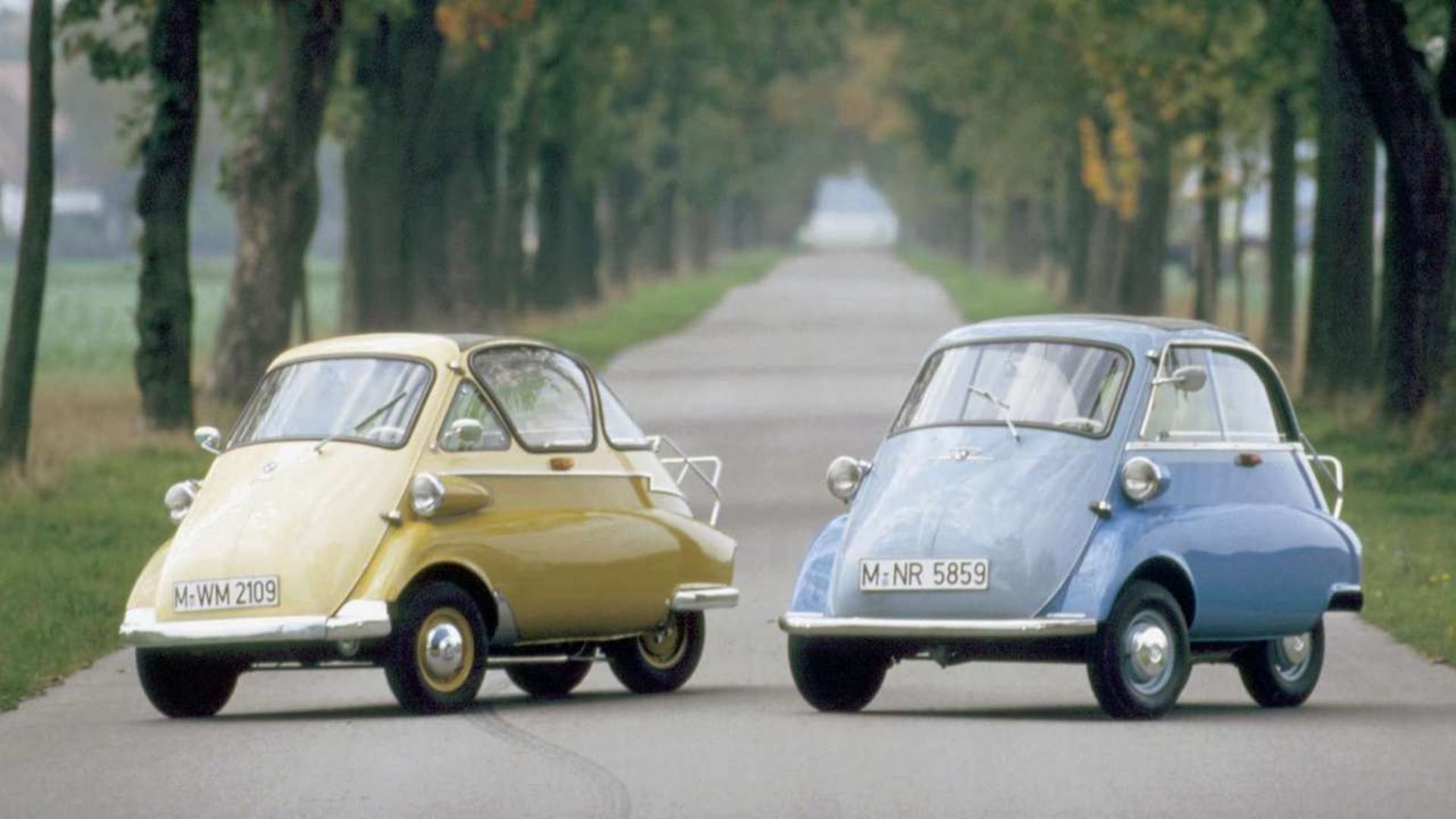 1965 bmw isetta pair