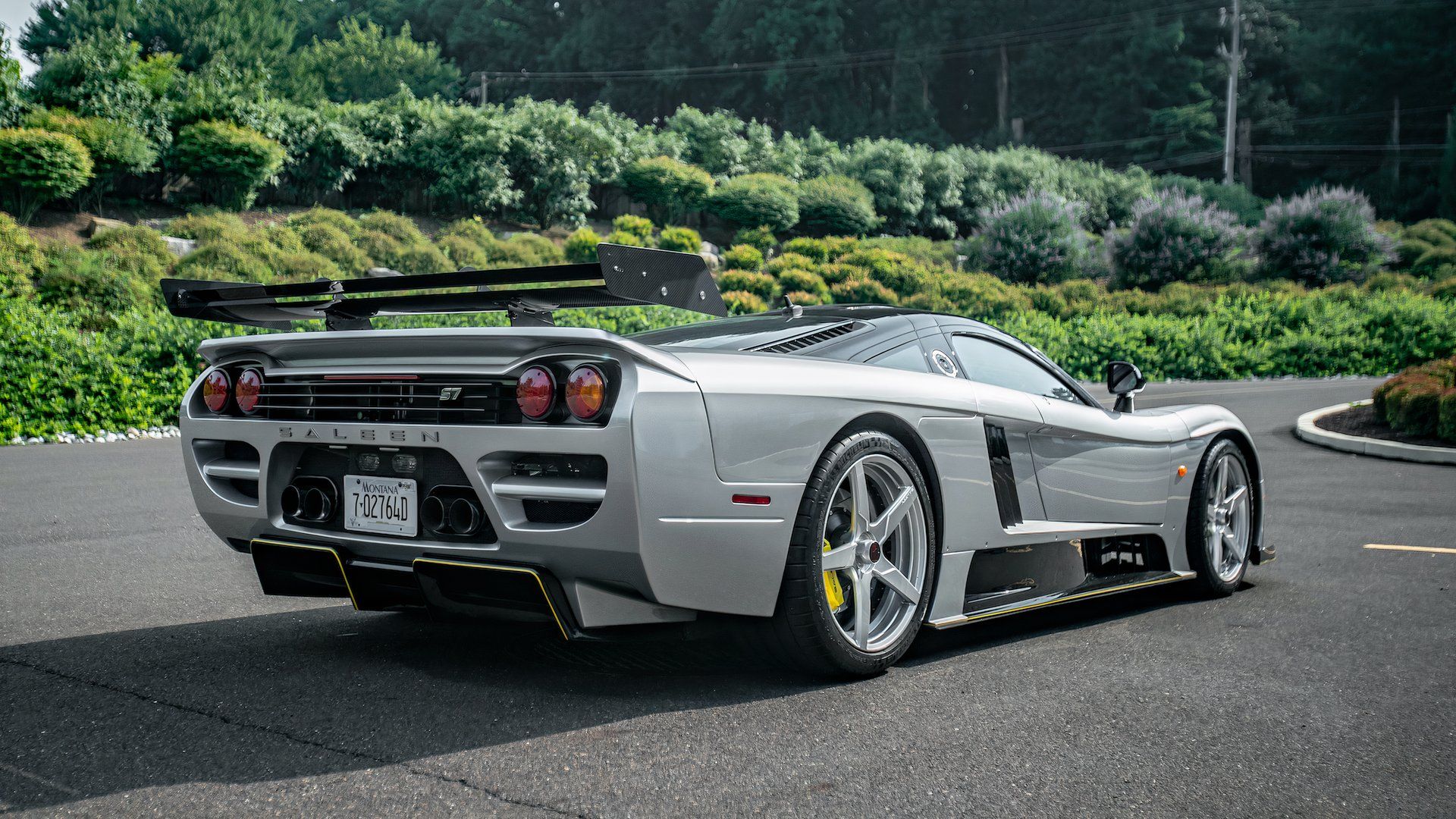 The Forgotten US Hypercar That Embarrassed The Ferrari Enzo From 0-60 mph