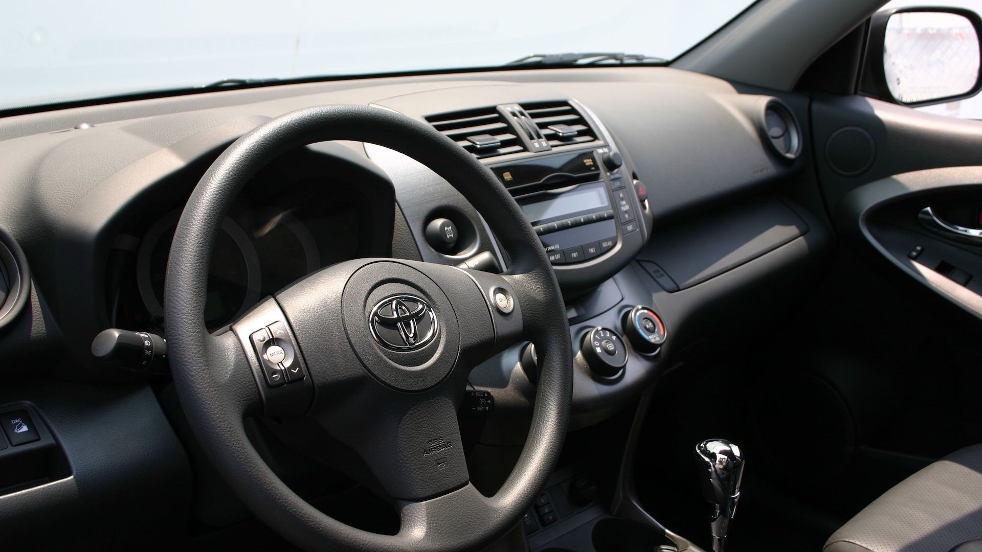 2009 Toyota RAV4 Pricing, Photos & Specs