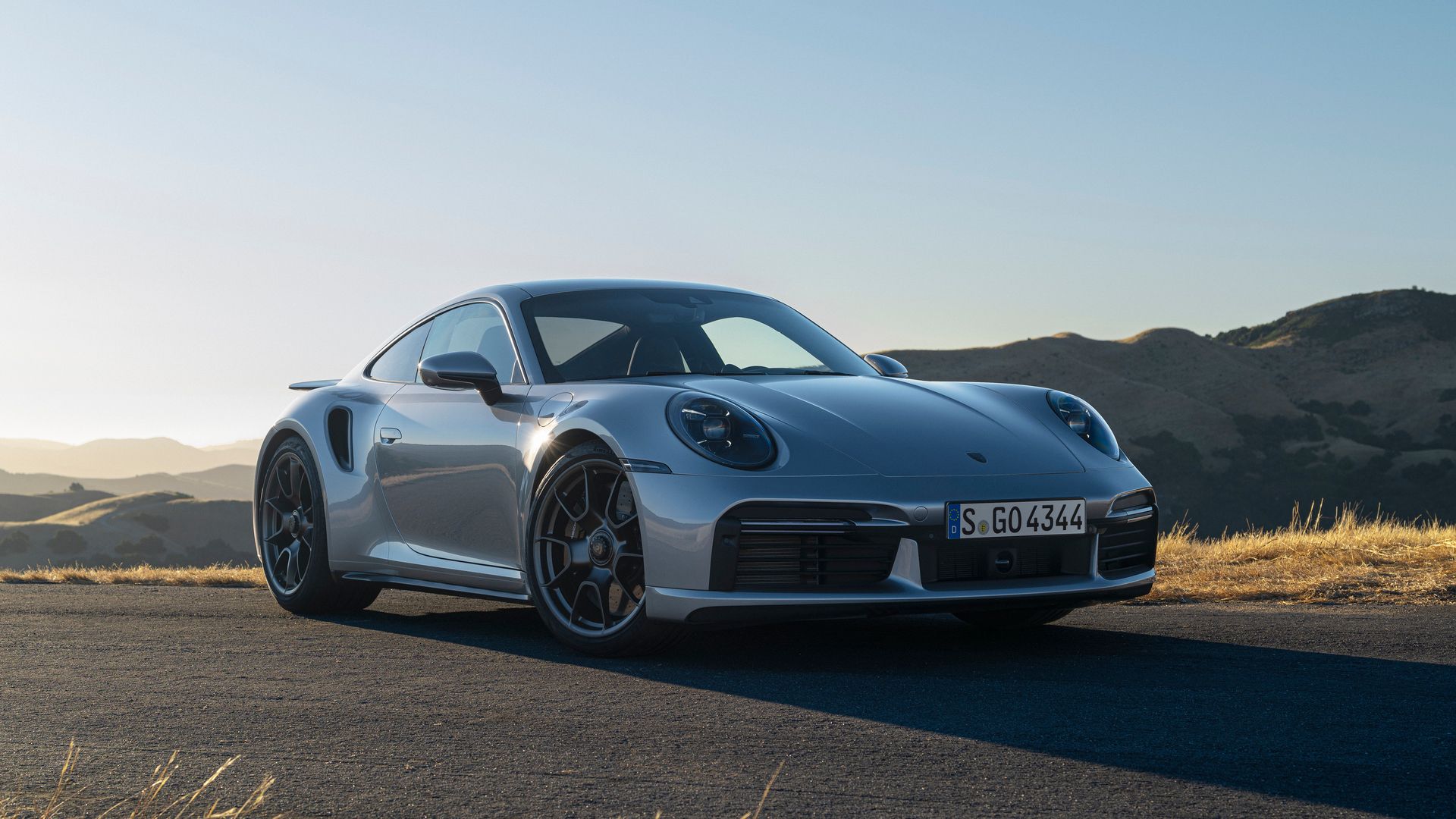 2025 Porsche 911 Turbo 50 (6)