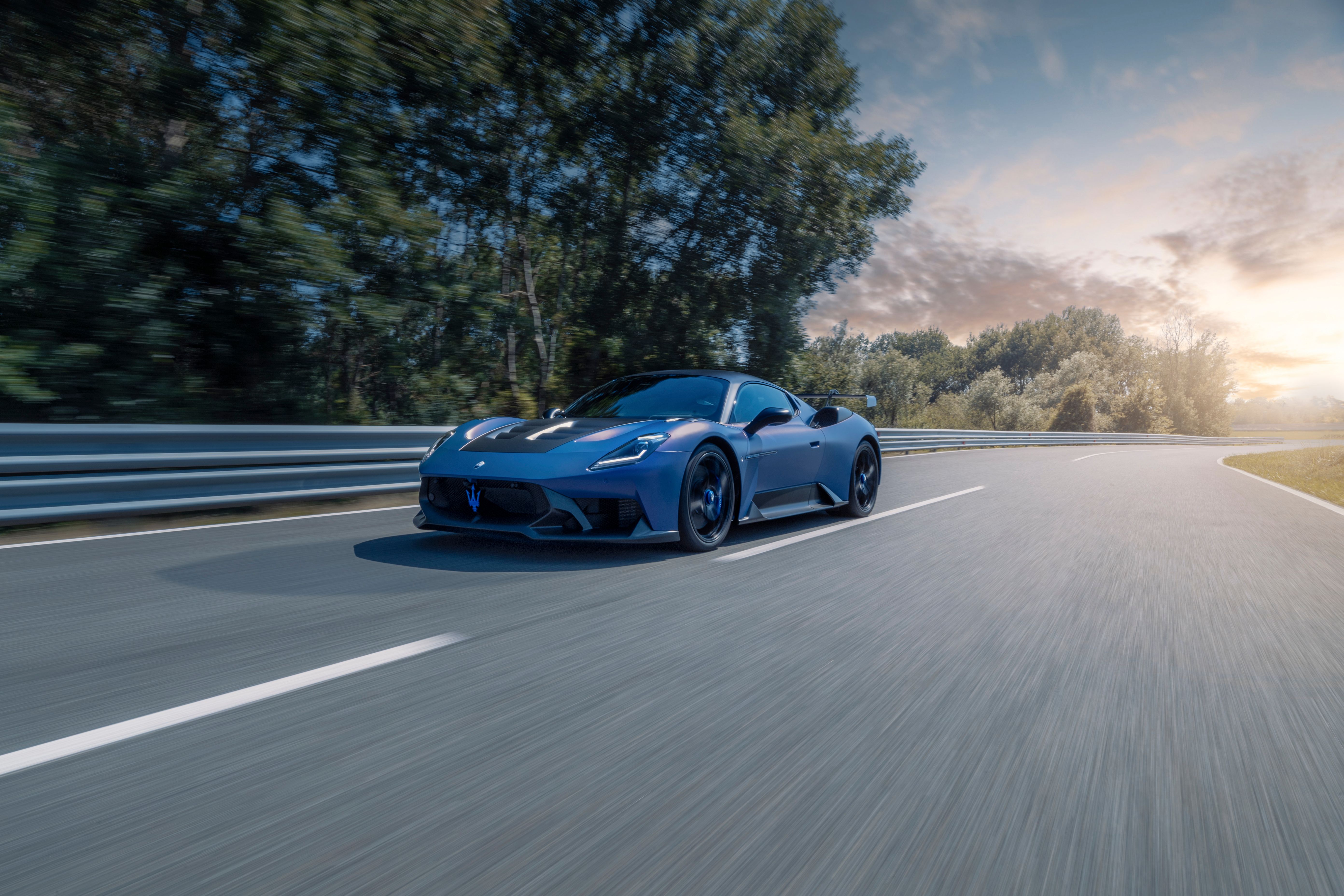 Maserati GT2 Stradale Pricing, Photos & Specs