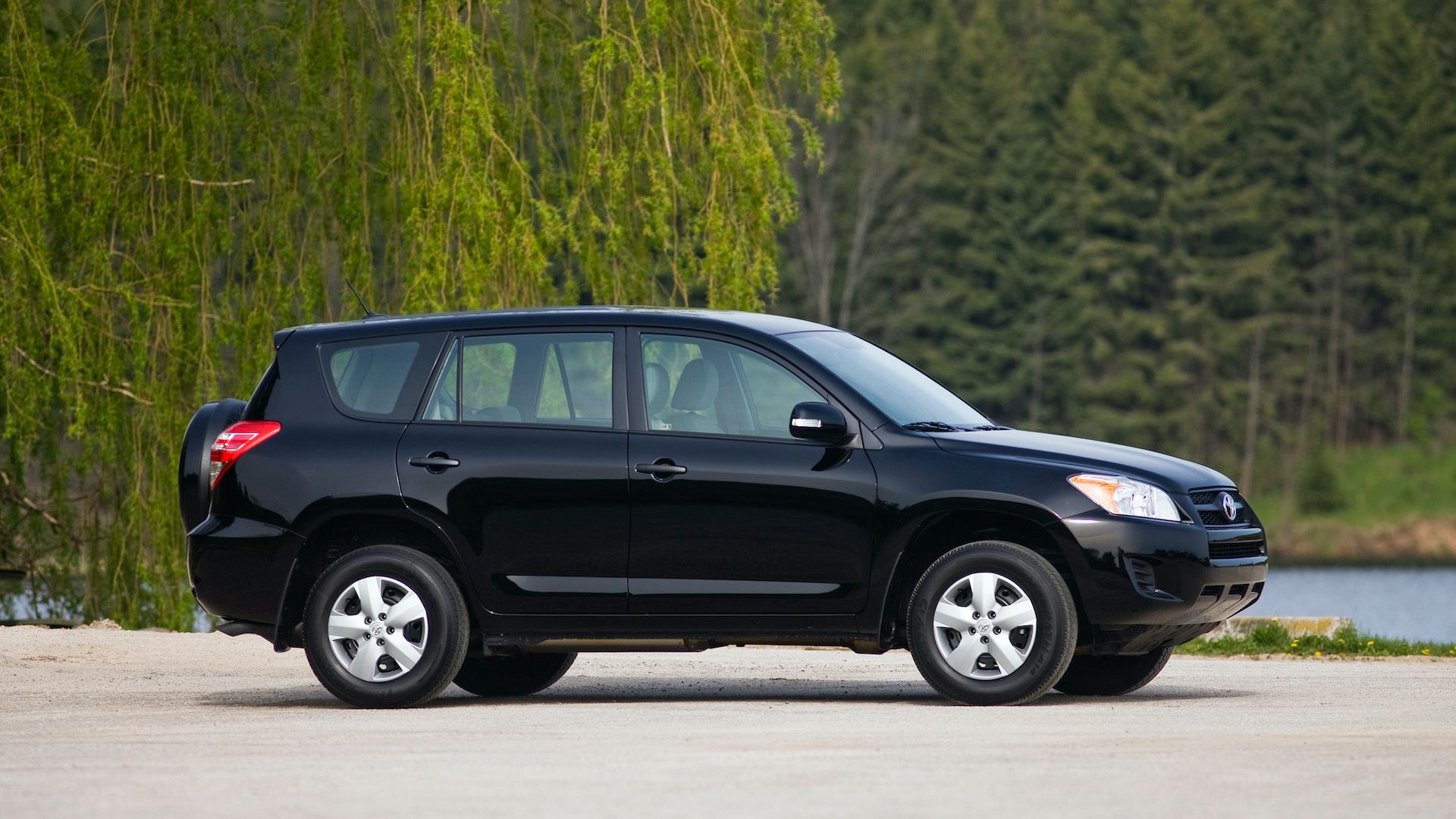 2011 Toyota RAV4 Pricing, Photos & Specs