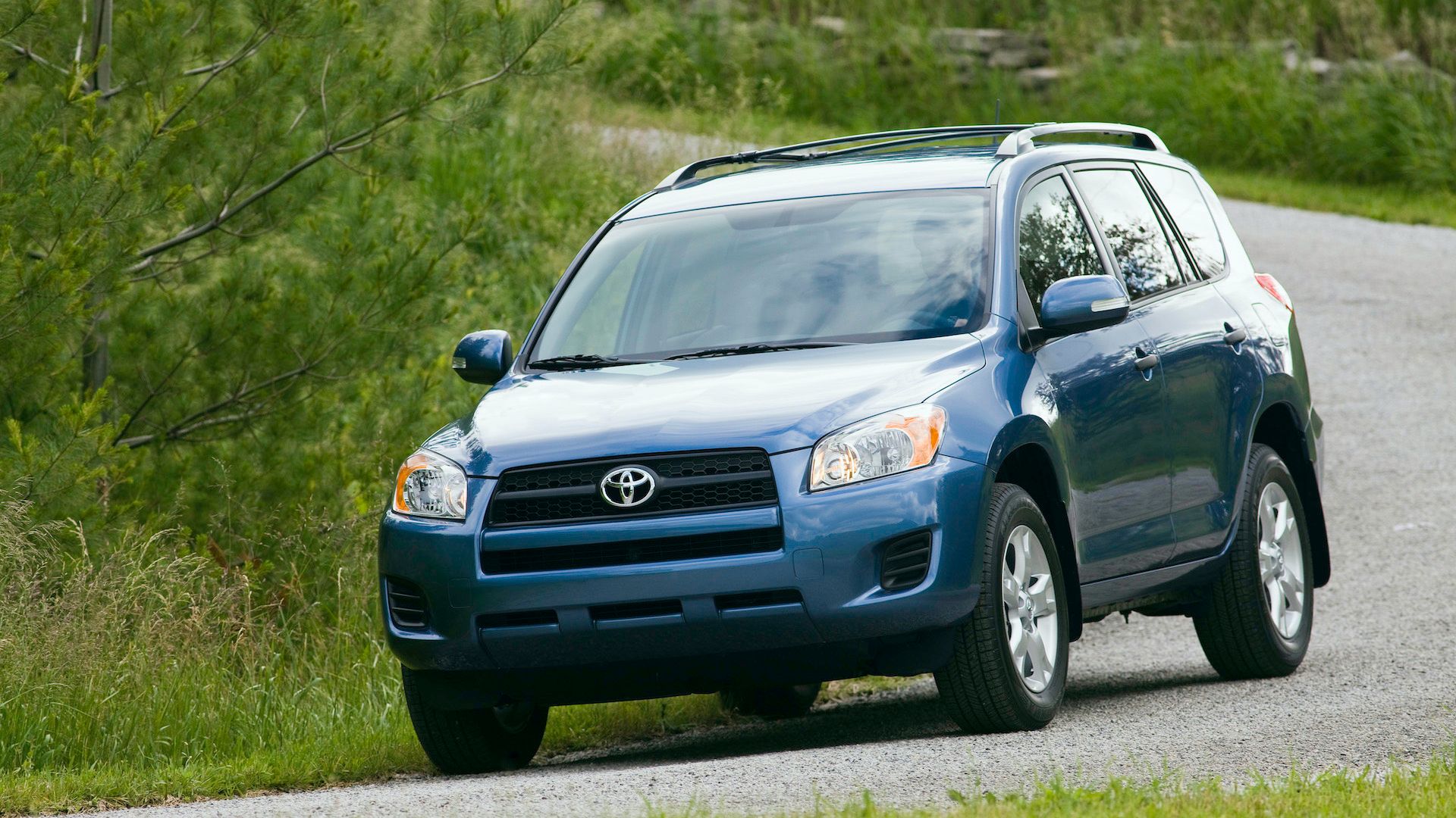 2011 Toyota RAV4 Pricing, Photos & Specs