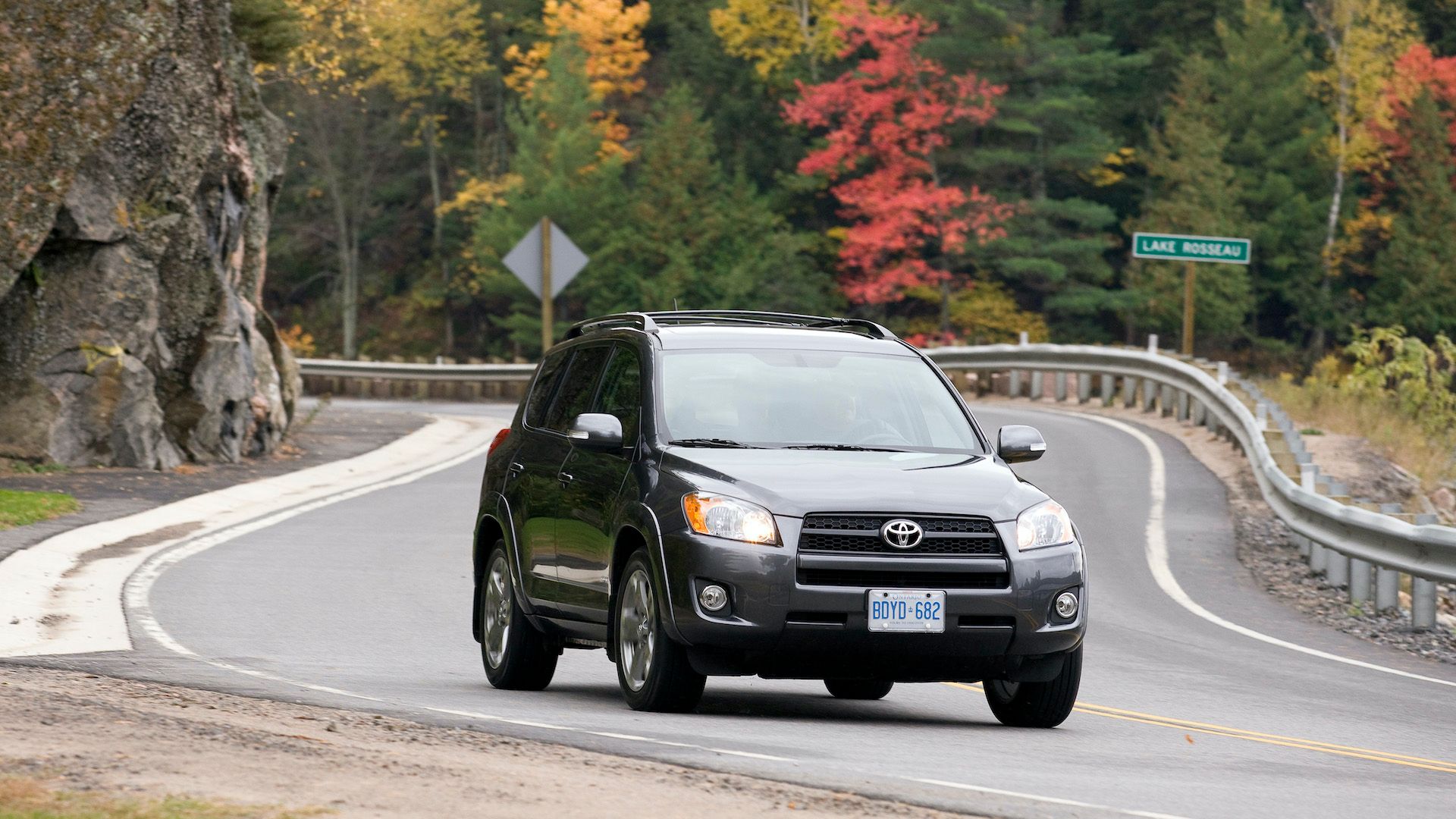 2011 Toyota RAV4 Pricing, Photos & Specs