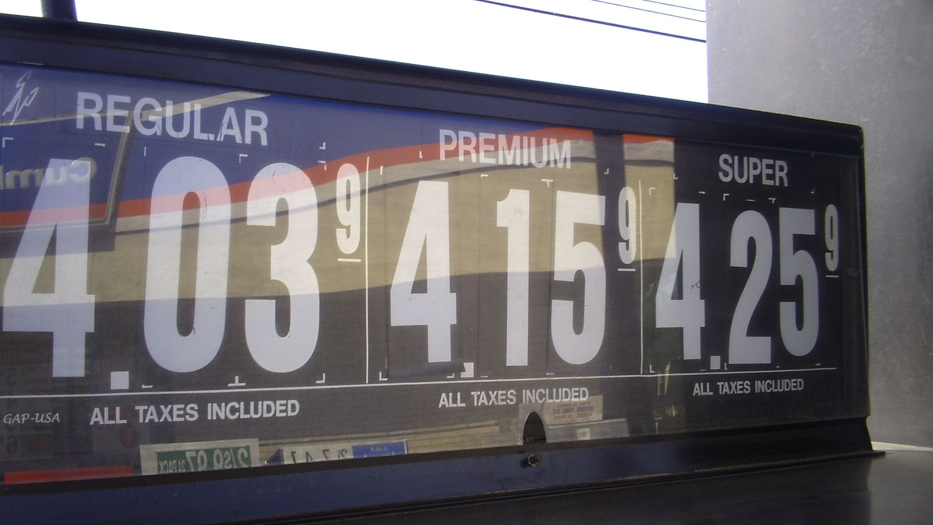 $4.06_Gas_Prices,_Lewiston,_Maine,_Cumberland_Farms