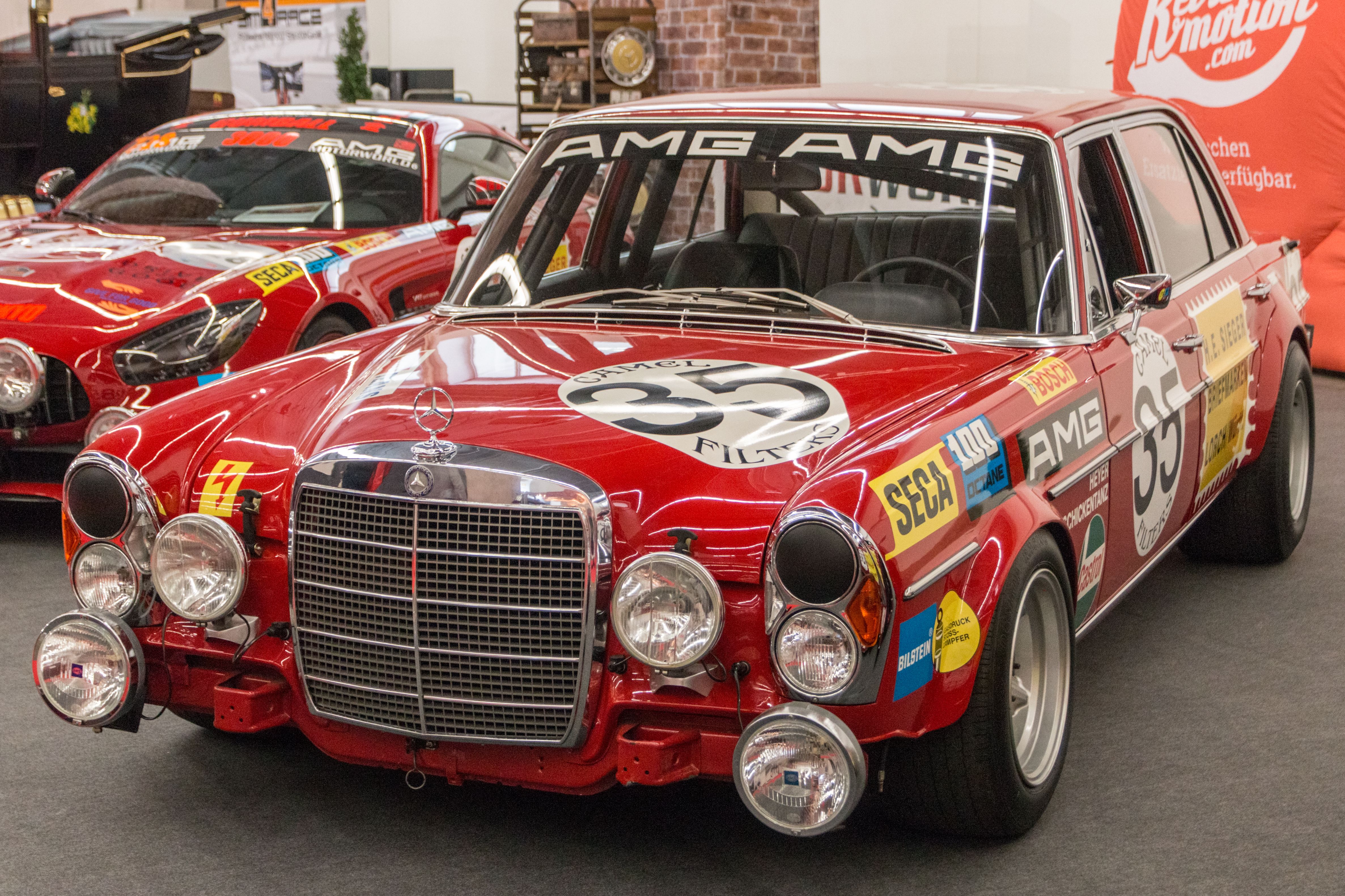 300 SEL 6.8 AMG, front 3/4 view