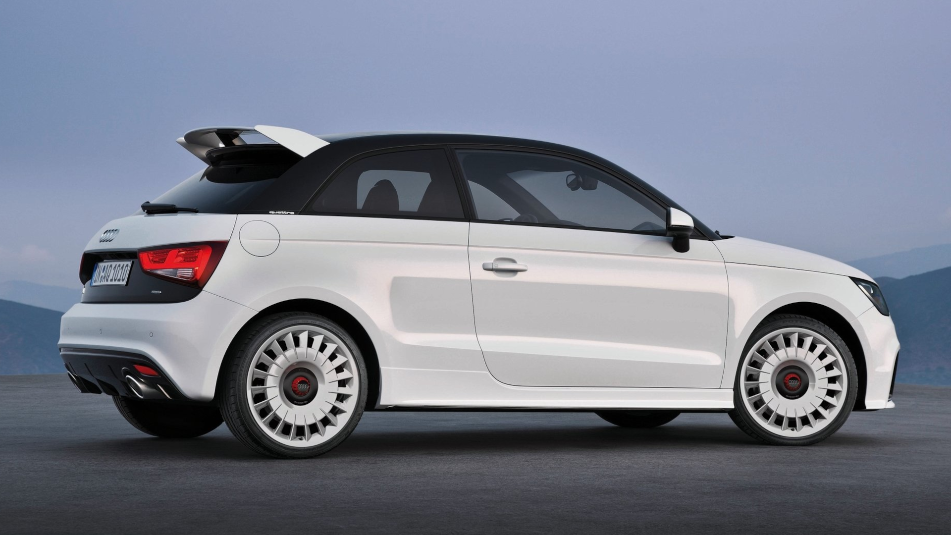 audi a1 quattro side view